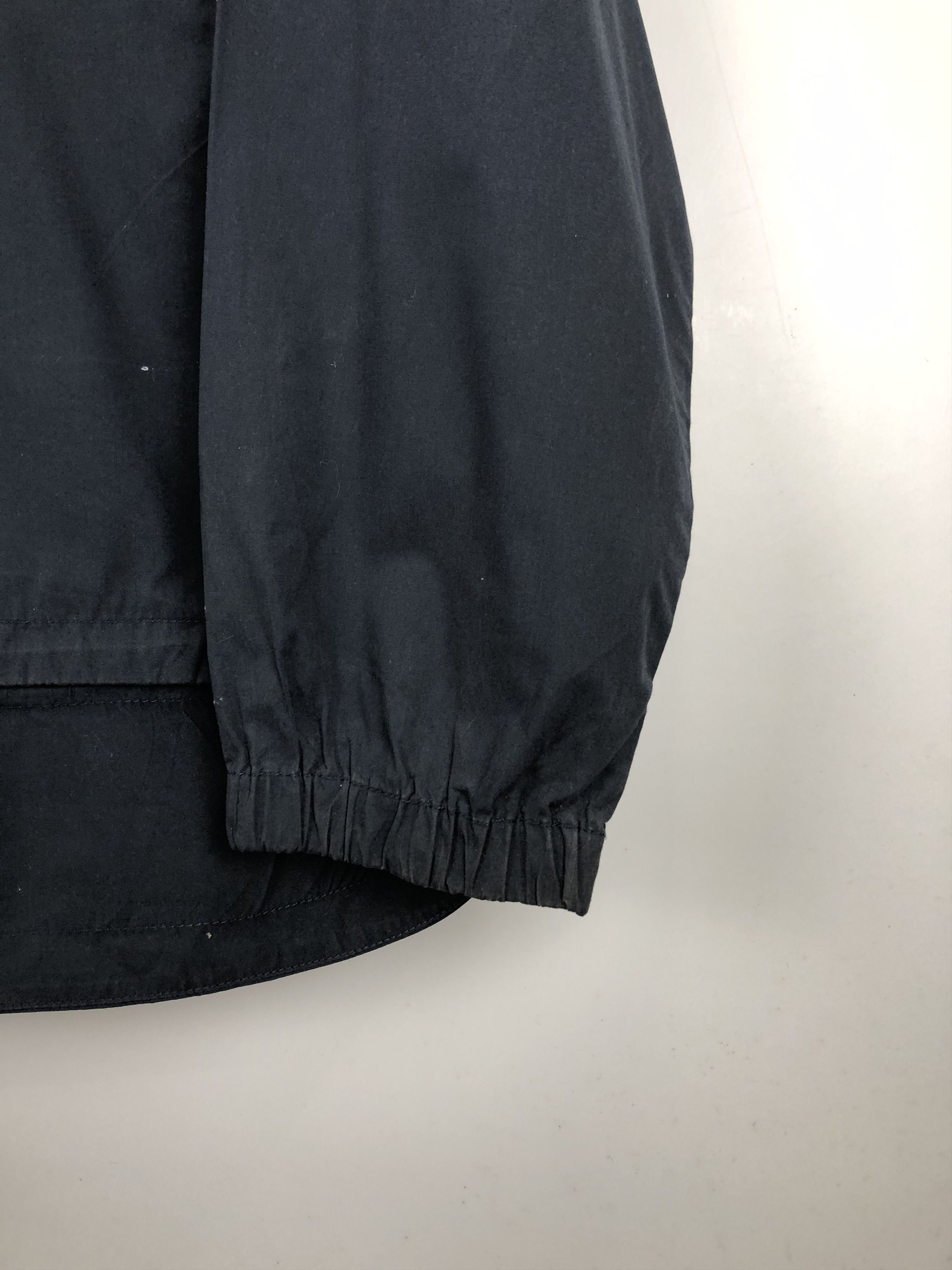 Calvin Klein Vintage Calvin Klein Windbreaker Zipper Light Jacket J1706 Size US M / EU 48-50 / 2 - 6 Thumbnail