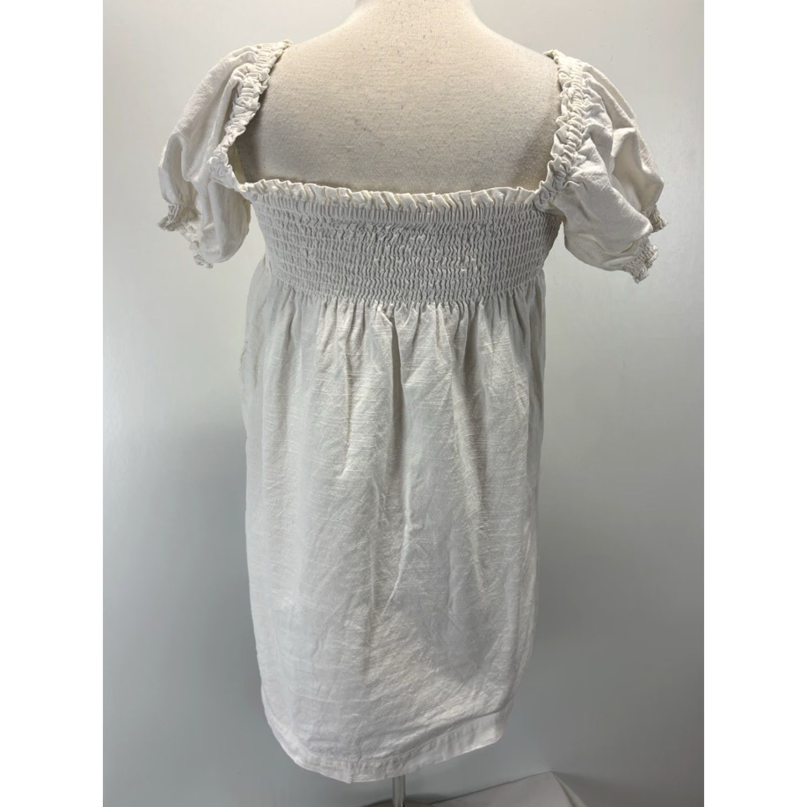 Faherty VINTAGE Faherty Women Mini Dress Sz Small Organic Cotton Smocked Floral Beach Short Sleeve White Bohemian 2020s Size S / US 4 / IT 40 - 3 Thumbnail