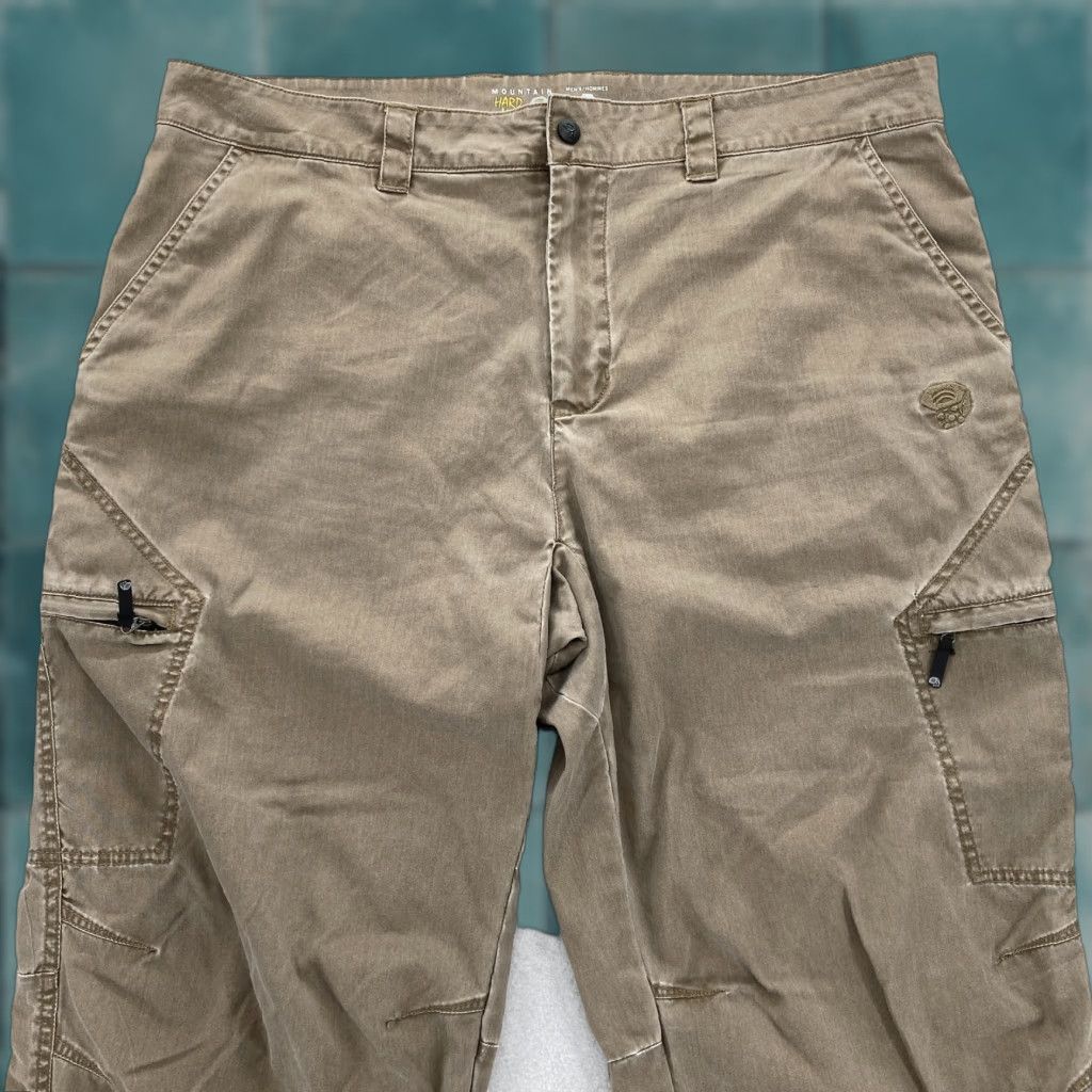 Mountain Hardwear Mountain Hardwear Pants Mens 38 Hiking Outdoor Cargo Zip Pockets Nylon Trail Pants Mens 38 Brown Size US 38 / EU 54 - 1 Thumbnail