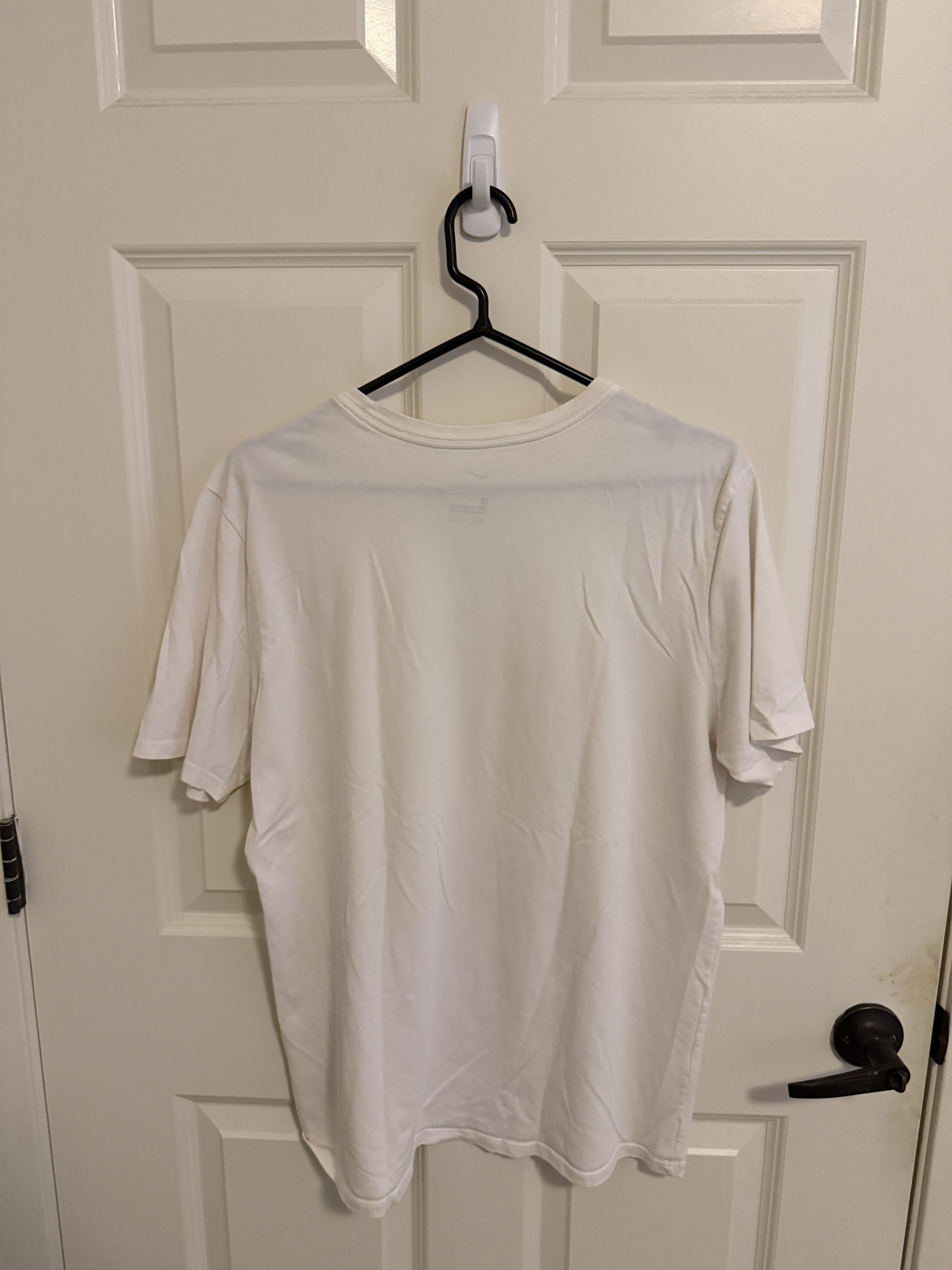 Nike Nike Swoosh Shoe Boxes T-Shirt Size US L / EU 52-54 / 3 - 2 Thumbnail