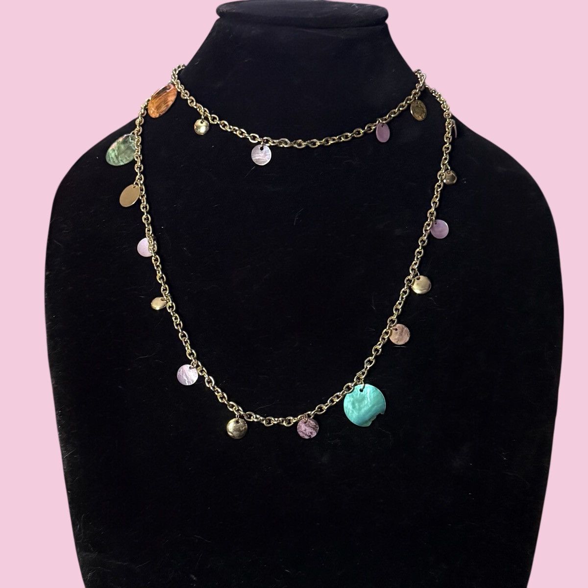 Other Long gold tone dyed shell and discs charm necklace Size ONE SIZE - 1 Thumbnail