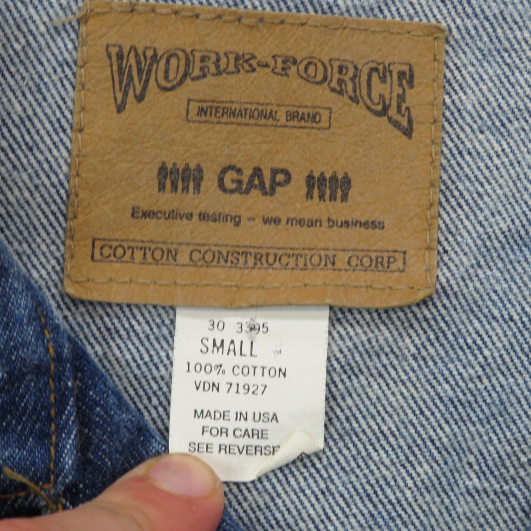 Gap VTG Gap Jacket Mens Small Denim Type 3 Distressed Trucker Fades Coat USA Blue 80s 90s Biker Workwear Shirt Mens Short Coat (adjusted within rules) Size US S / EU 44-46 / 1 - 4 Thumbnail