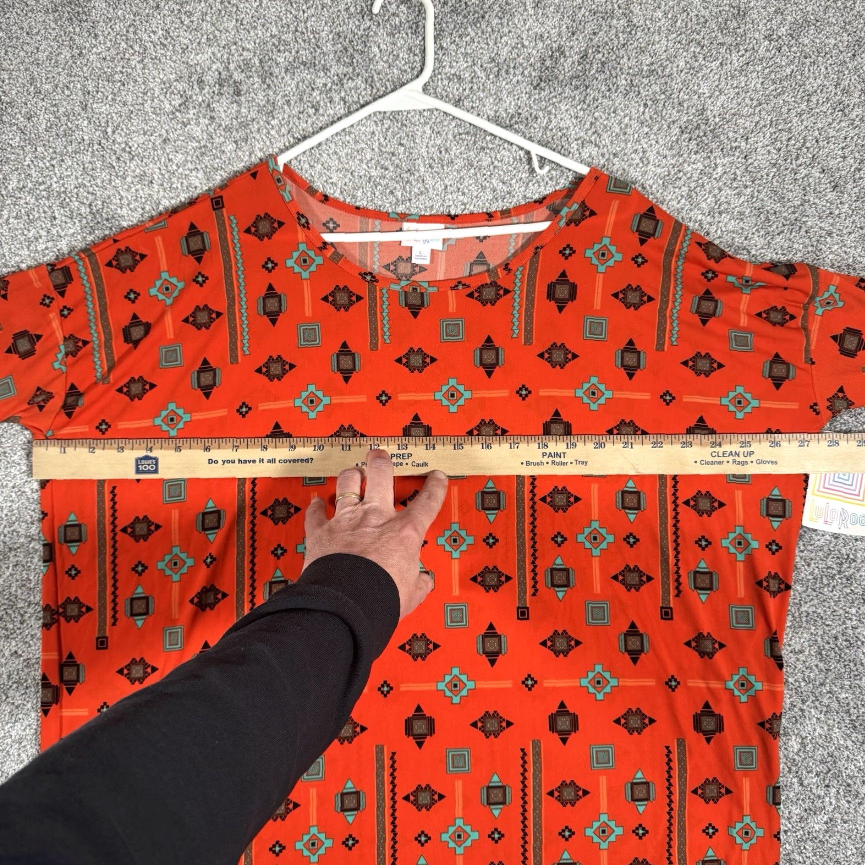 Vintage LuLaRoe Tunic Blouse Shirt L Orange Aztec Southwestern Boho Oversized Geometric Short Sleeve Scoop Neck Pullover Women Regular Modern Holiday 90s? Size L / US 10 / IT 46 - 4 Thumbnail