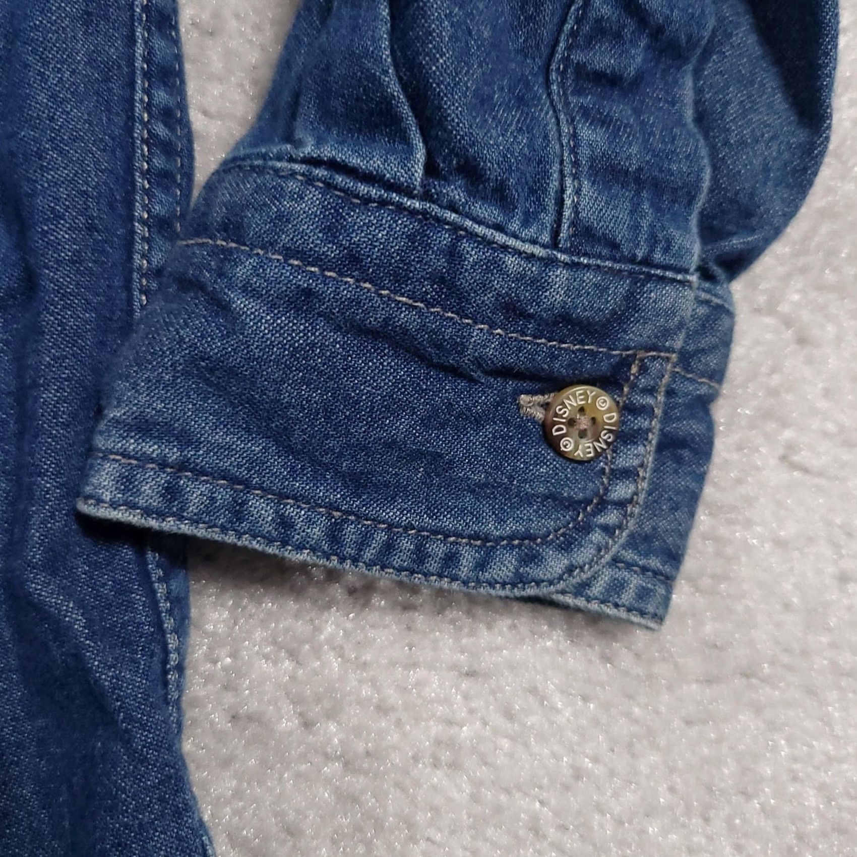 Disney VINTAGE Disney Shirt Mens Small Blue Denim Winnie the Pooh Tigger Eeyore 90s Size US S / EU 44-46 / 1 - 5 Thumbnail