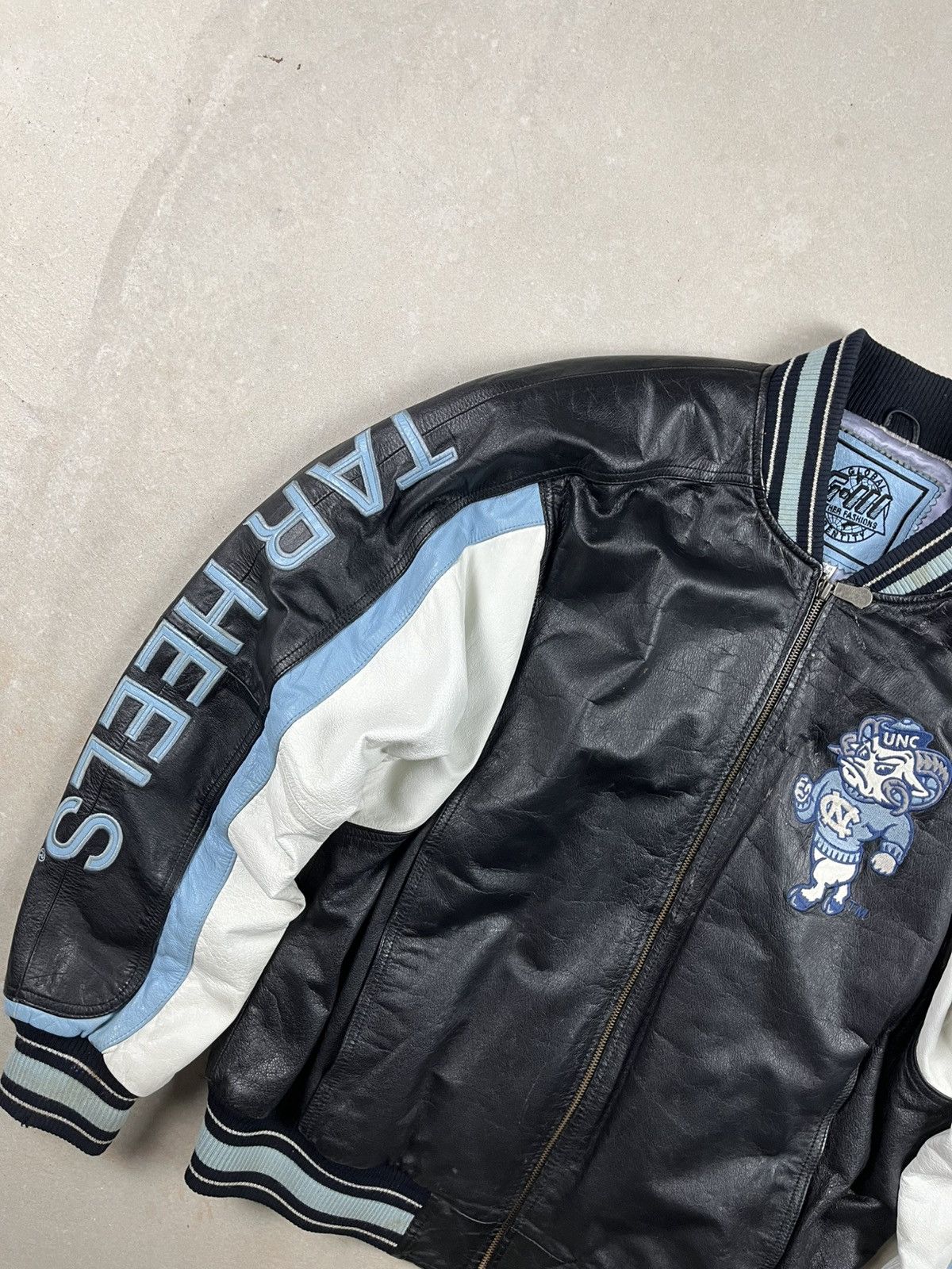Vintage Vintage 90s University of North Carolina UNC Leather Jacket Size US L / EU 52-54 / 3 - 4 Thumbnail
