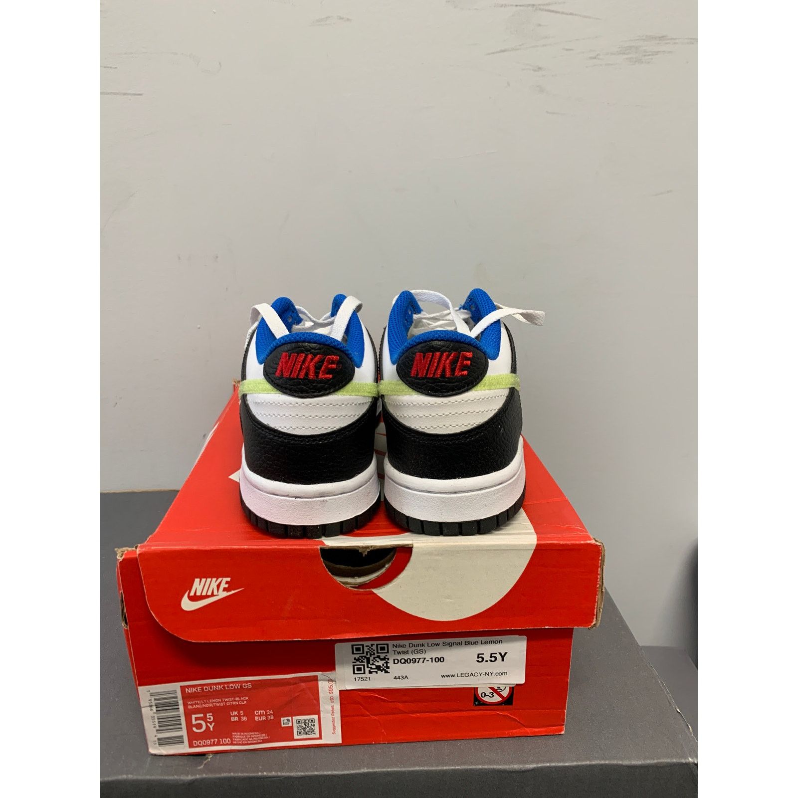Nike Nike Dunk Low Signal Blue Lemon Twist GS Size 5.5 NEW Size US 5.5 / EU 38 - 3 Thumbnail