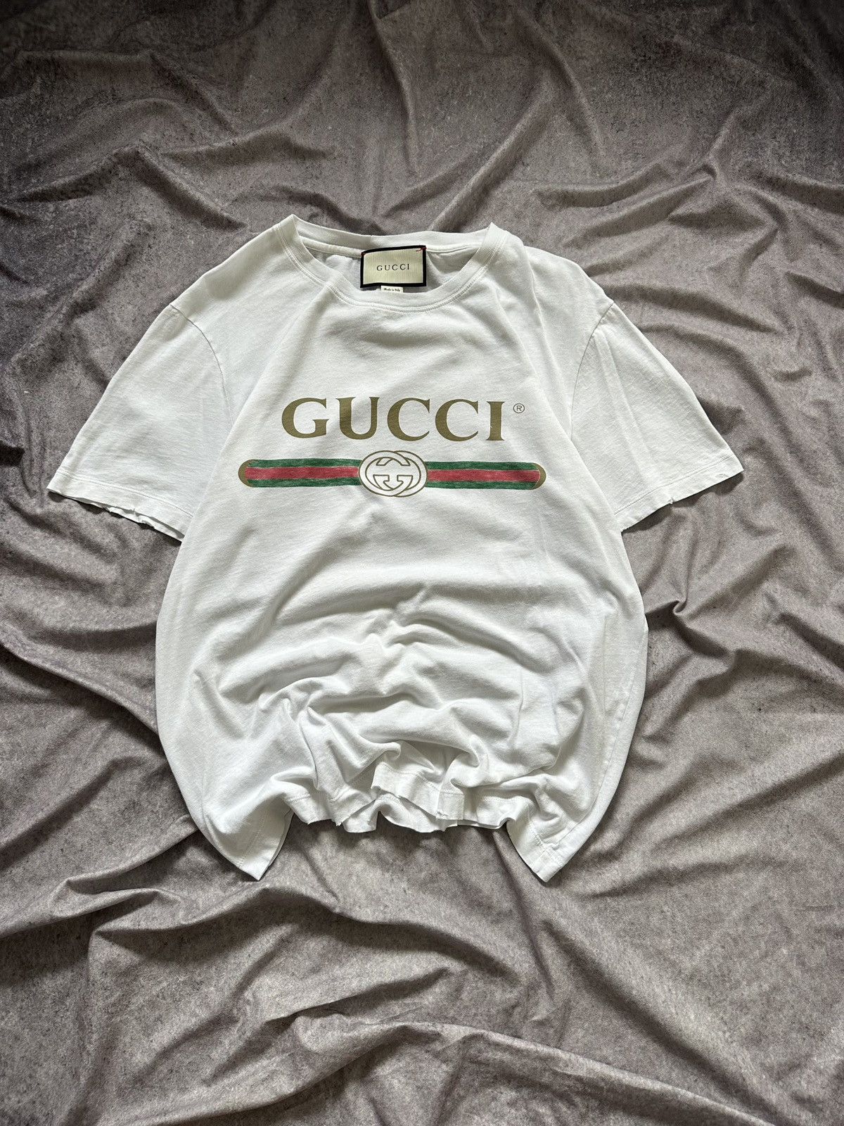 Gucci Gucci Distressed Washed Logo Tee Size S Mens Size US S / EU 44-46 / 1 - 2 Thumbnail