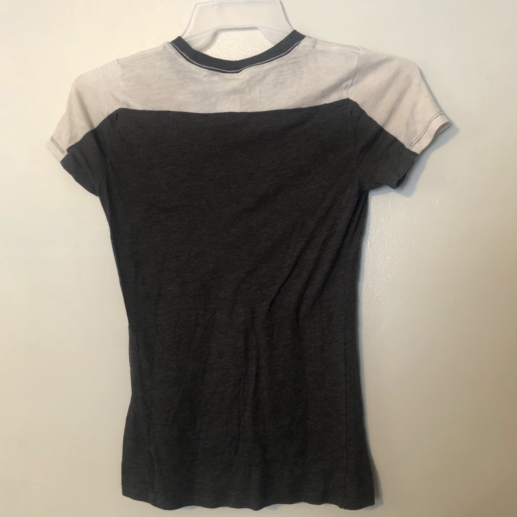 Victoria's Secret Victoria’s Secret PINK Campus Ringer Baseball Gray Tee White Logo Top XS Women Short Sleeve Crew Neck Top Size XS / US 0-2 / IT 36-38 - 3 Thumbnail