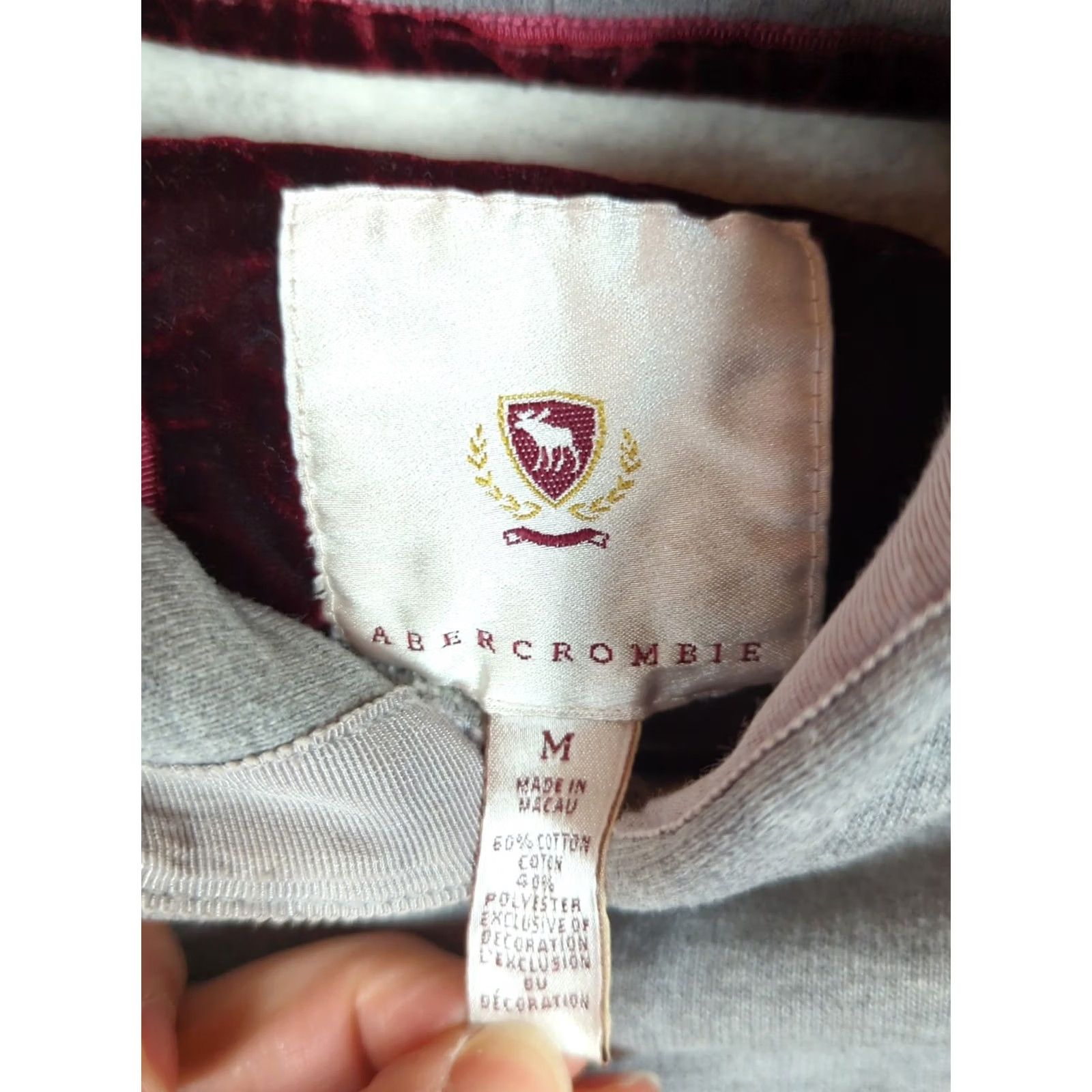Abercrombie & Fitch VINTAGE Abercrombie & Fitch Hoodie Sweatshirt Women’s Gray Pullover Sz M High Neck Embroidered Logo 90s Preppy Regular Fit Fleece Cotton-Polyester Size M / US 6-8 / IT 42-44 - 7 Thumbnail