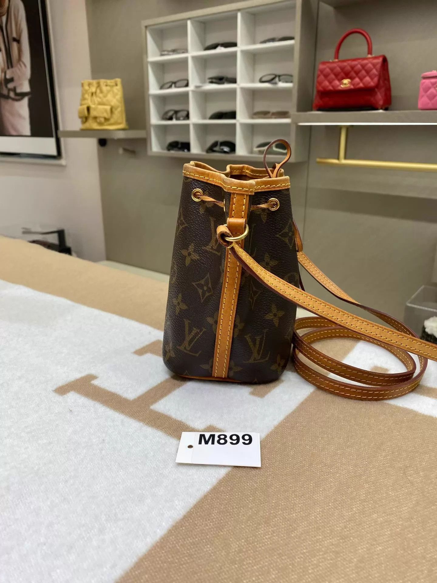 Louis Vuitton LV Nano Monogram BucketBag 12.5x9x15 Good M899 Size ONE SIZE - 7 Thumbnail