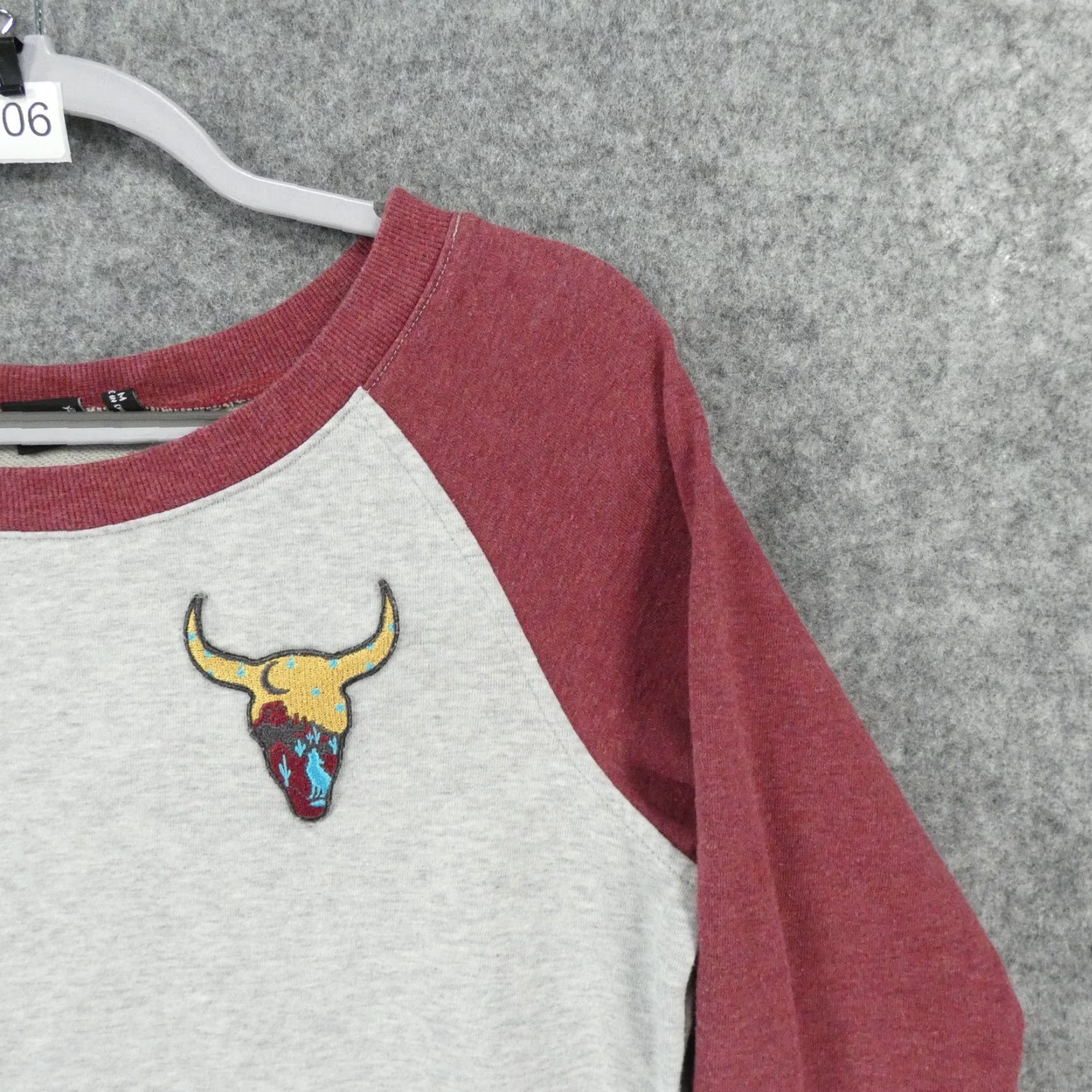 Vintage Cruel Sweatshirt Women Medium Long Sleeve Pullover Gray Red w Bull Skull Size M / US 6-8 / IT 42-44 - 6 Thumbnail