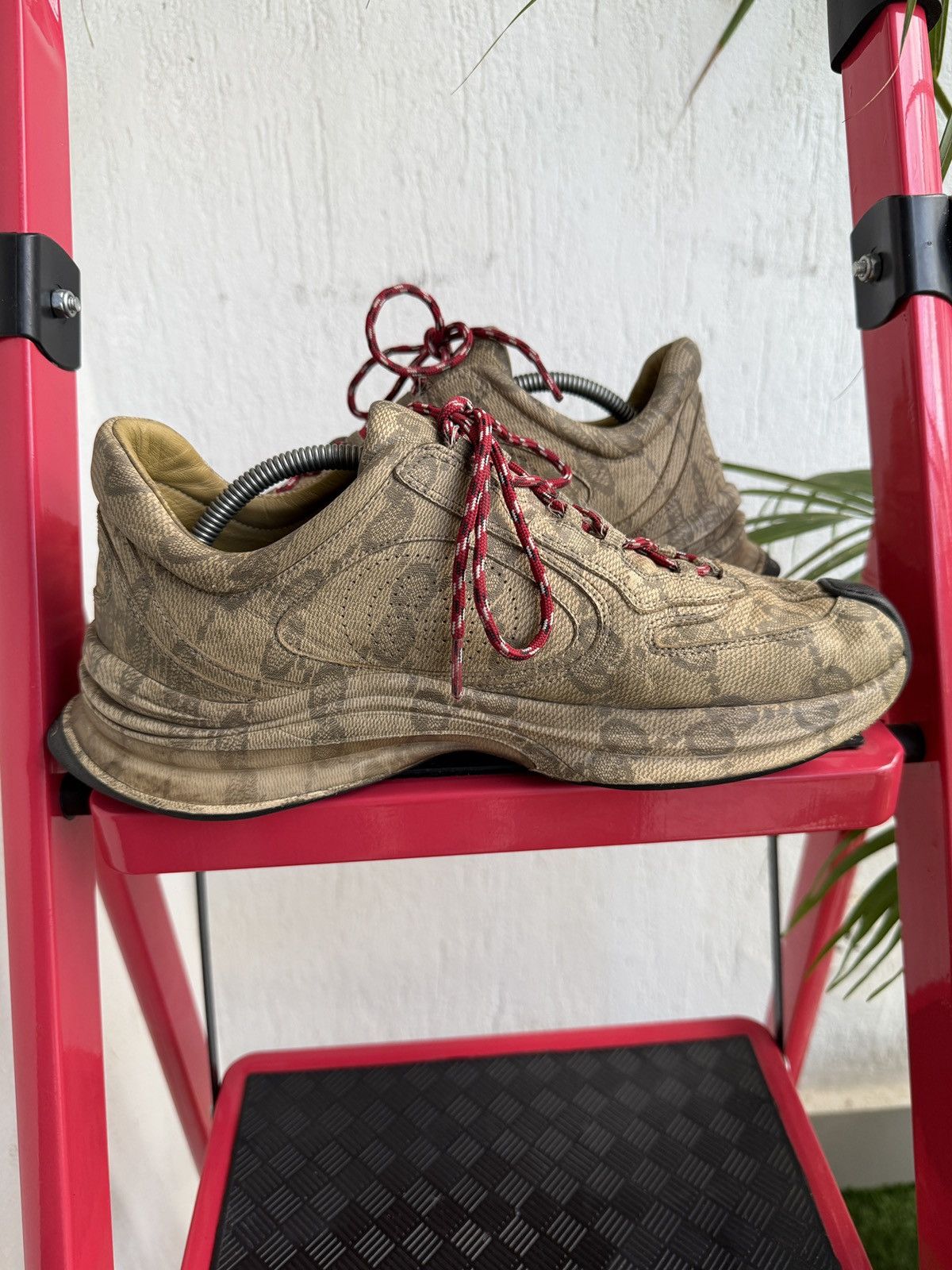 Gucci Gg monogram Run sneaker Size US 9.5 / EU 42-43 - 18 Thumbnail