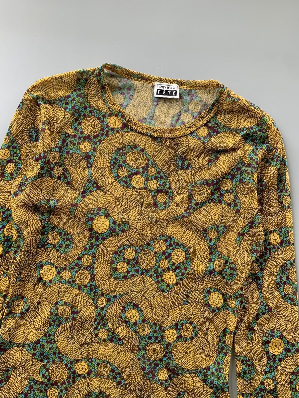 Issey Miyake ISSEY MIYAKE FETE INTRICATE WAVY PATTERN LONGSLEEVE Size S / US 4 / IT 40 - 3 Thumbnail
