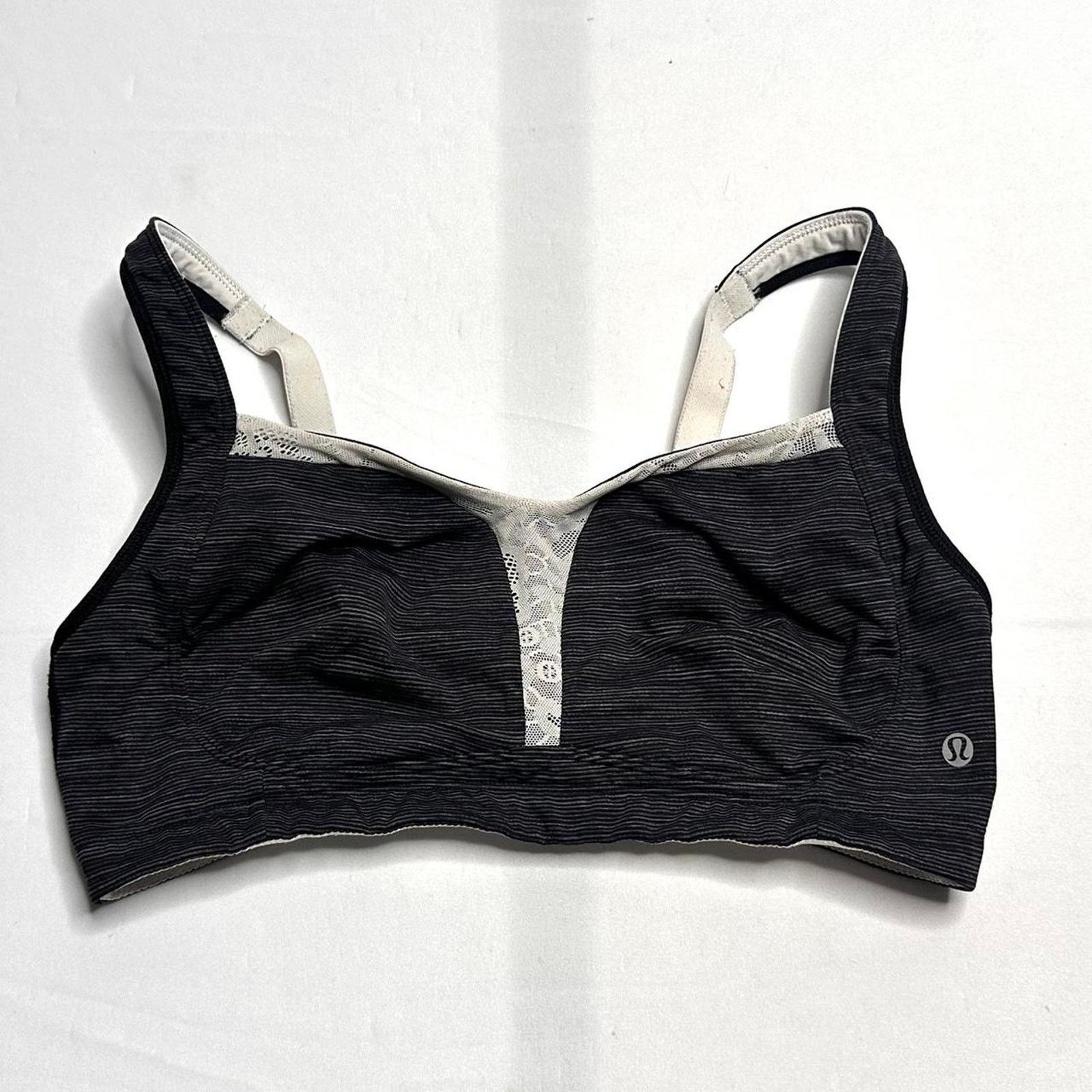 Lululemon Lululemon Ta Ta Tanner II Adjustable Bra Size 6 Size ONE SIZE - 1 Thumbnail
