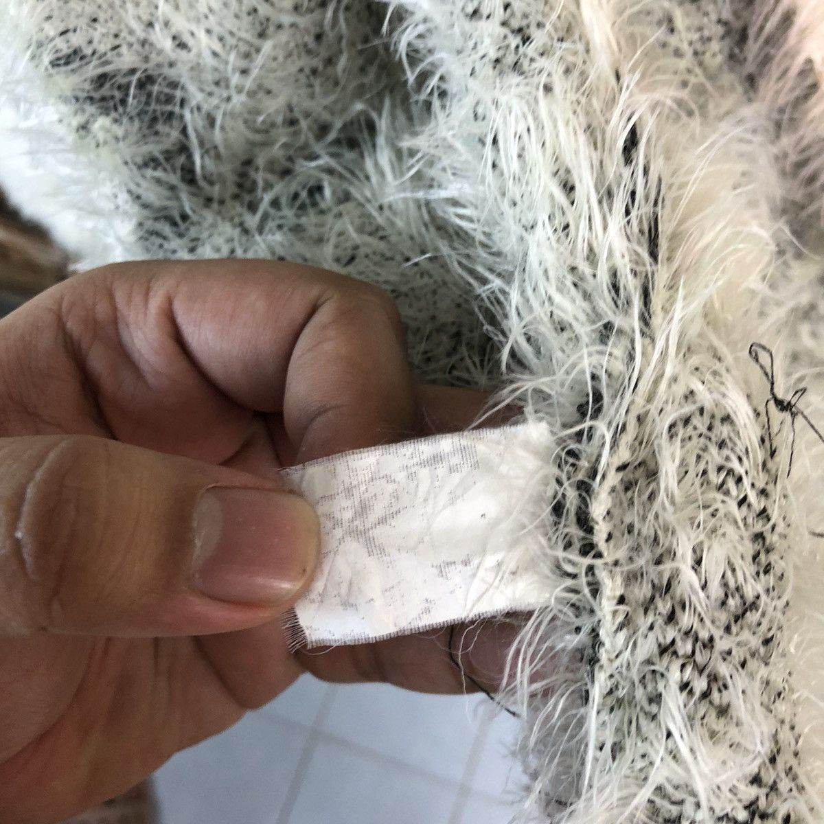 Vintage Japan faded mohair fur shaggy White Cardigan Knitwear #A1911 Size L / US 10 / IT 46 - 10 Thumbnail