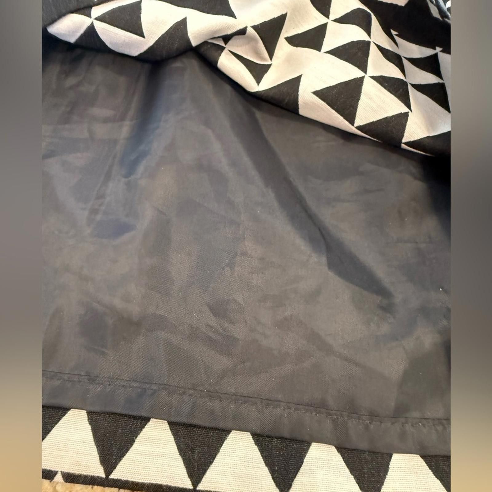 Other J. Crew Factory mini skirt black white diamond pattern SZ 6 Size 28" / US 6 / IT 42 - 4 Thumbnail