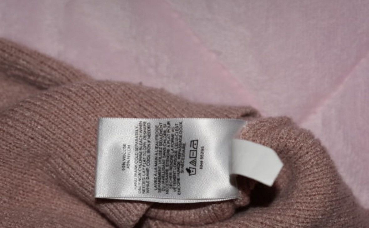 Express Cozy Pink Express Womens V Neck Sweater 3/4 Sleeve Medium Size M / US 6-8 / IT 42-44 - 6 Thumbnail