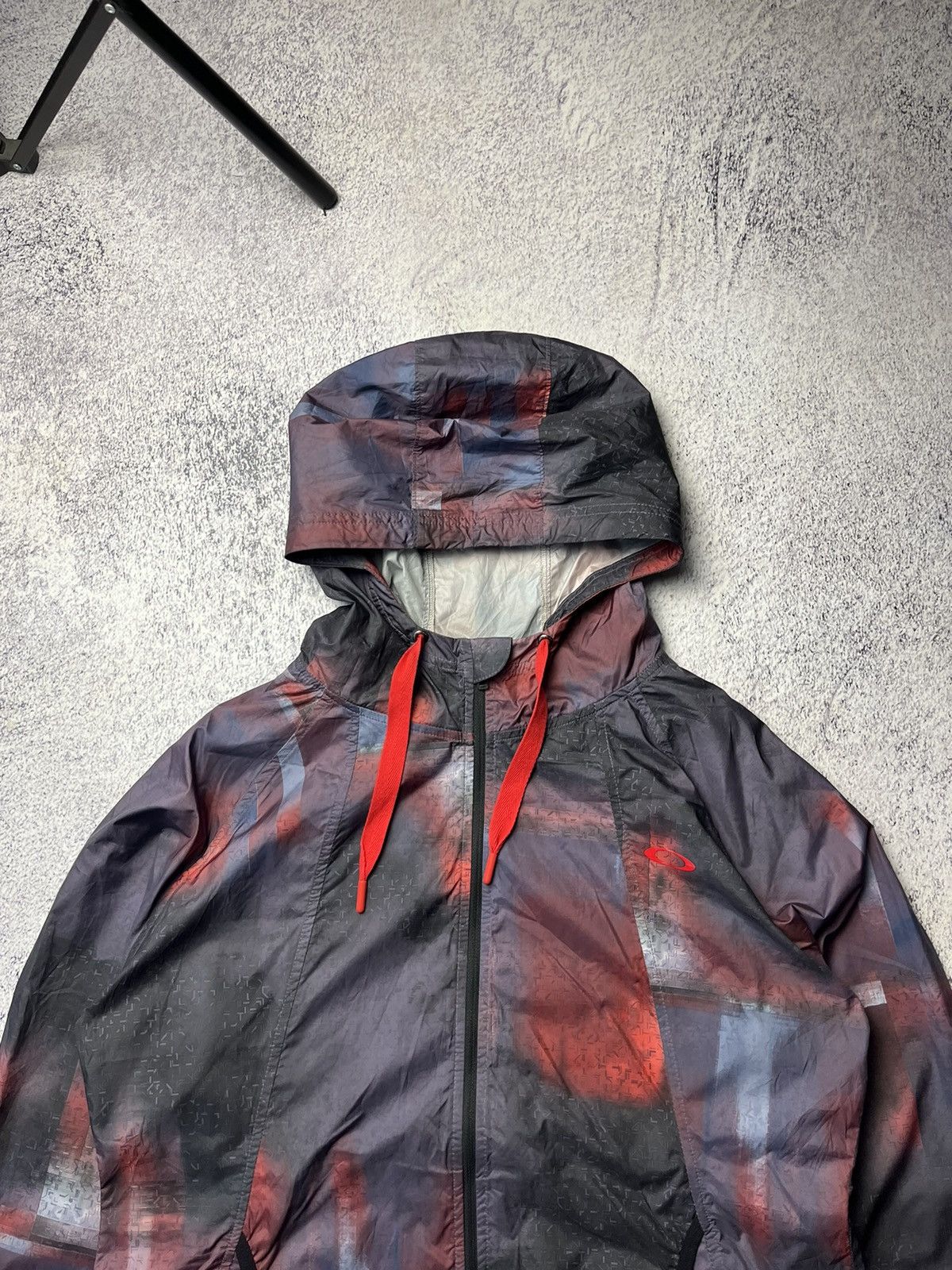 Oakley Vintage Oakley waterproof windbreaker jacket size L Size US L / EU 52-54 / 3 - 6 Thumbnail