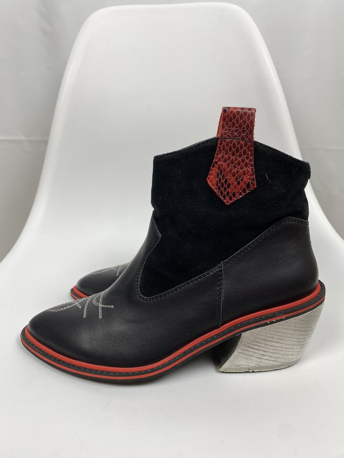 Designer Stefania Georgia Genuine Leather Boots size 38 Size US 8 / IT 38 - 4 Thumbnail