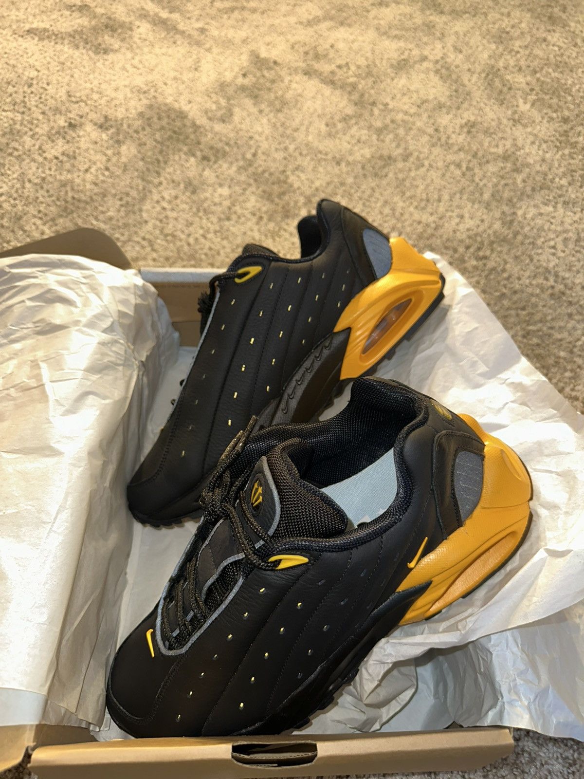 Drake × Nike × October's Very Own Drake x Nike x Nocta “Hot Stop” (Black / University Gold) Size US 9.5 / EU 42-43 - 2 Thumbnail