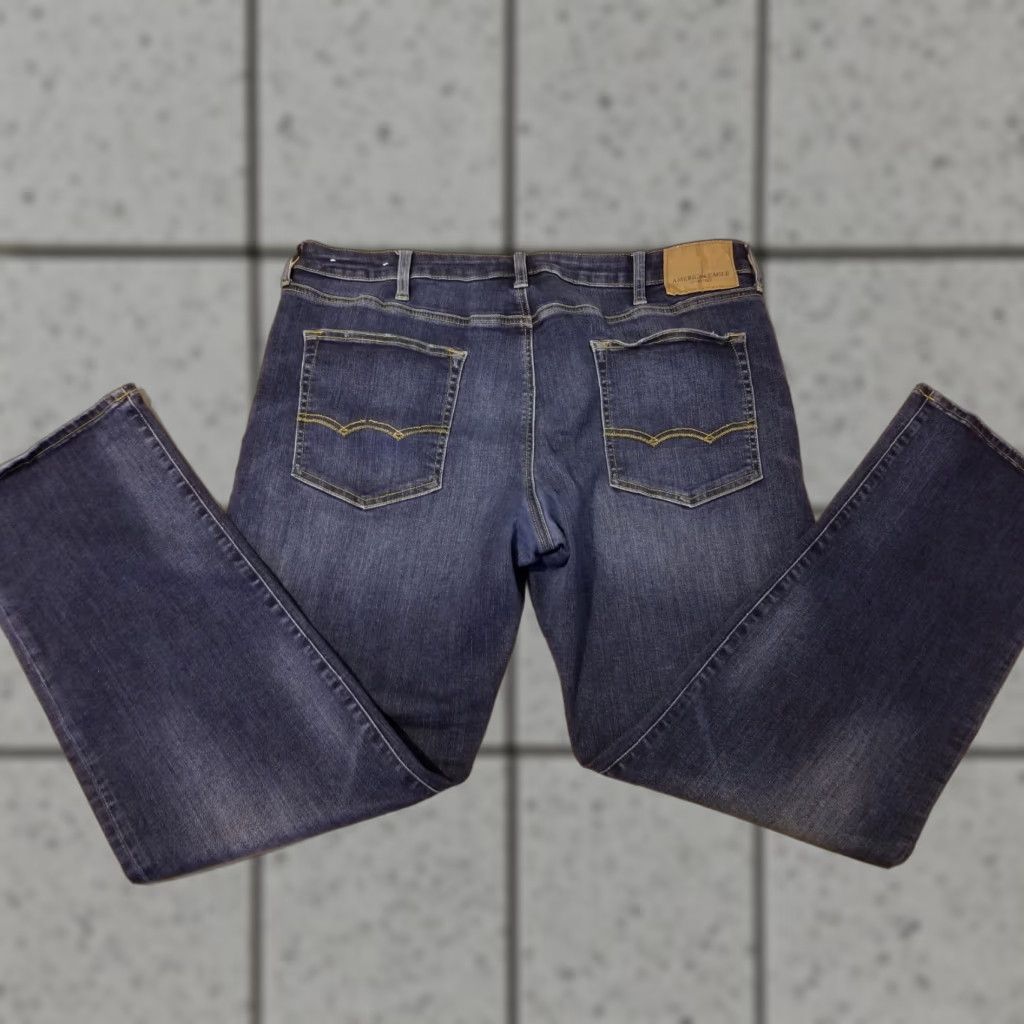 American Eagle Outfitters Mens American Eagle Outfitters Jeans 38x32 Straight Classic Denim Pants Blue Cotton 5-Pocket Logo Regular Denim Rise Mid Inseam 32 Mens Jeans Size US 38 / EU 54 - 1 Thumbnail