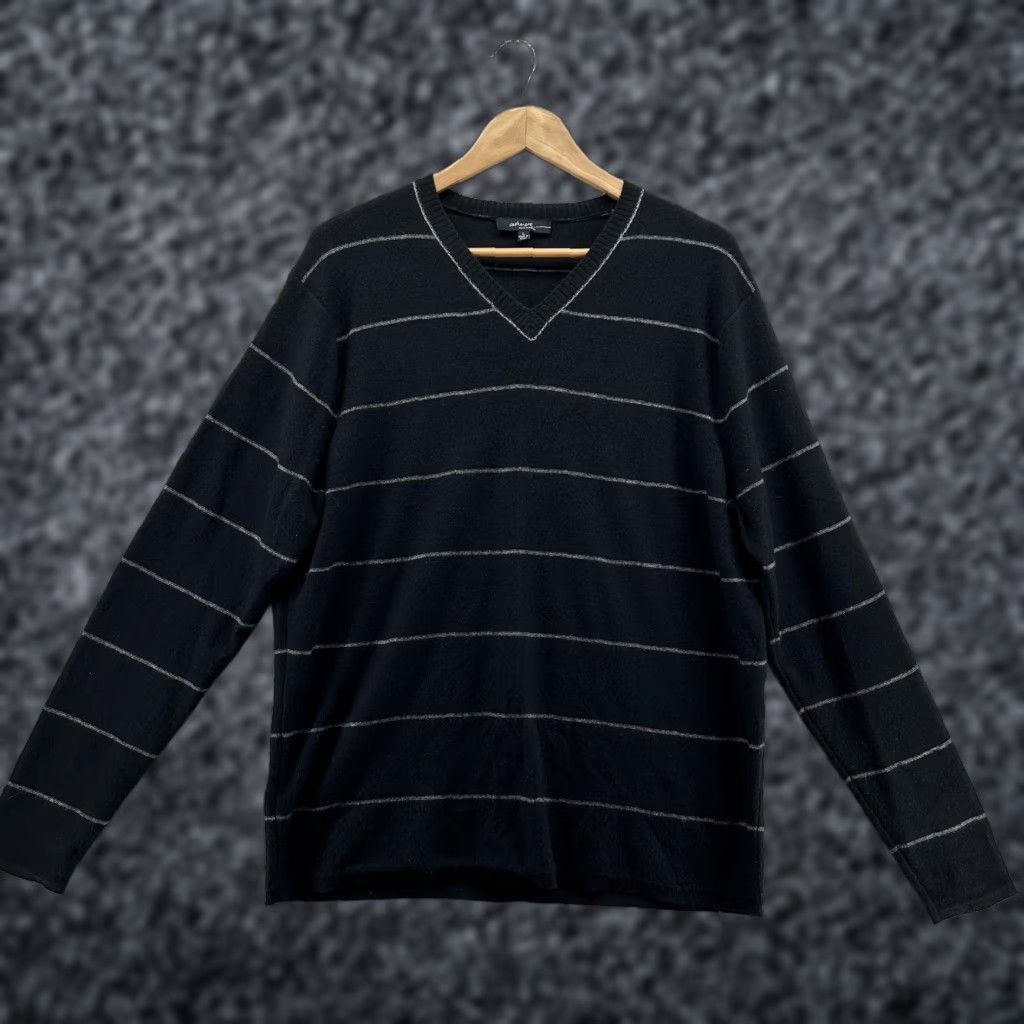 Saks Fifth Avenue Saks Fifth Avenue Cashmere Sweater Mens Large Black Striped V Neck Knit Pullover Size US L / EU 52-54 / 3 - 1 Thumbnail