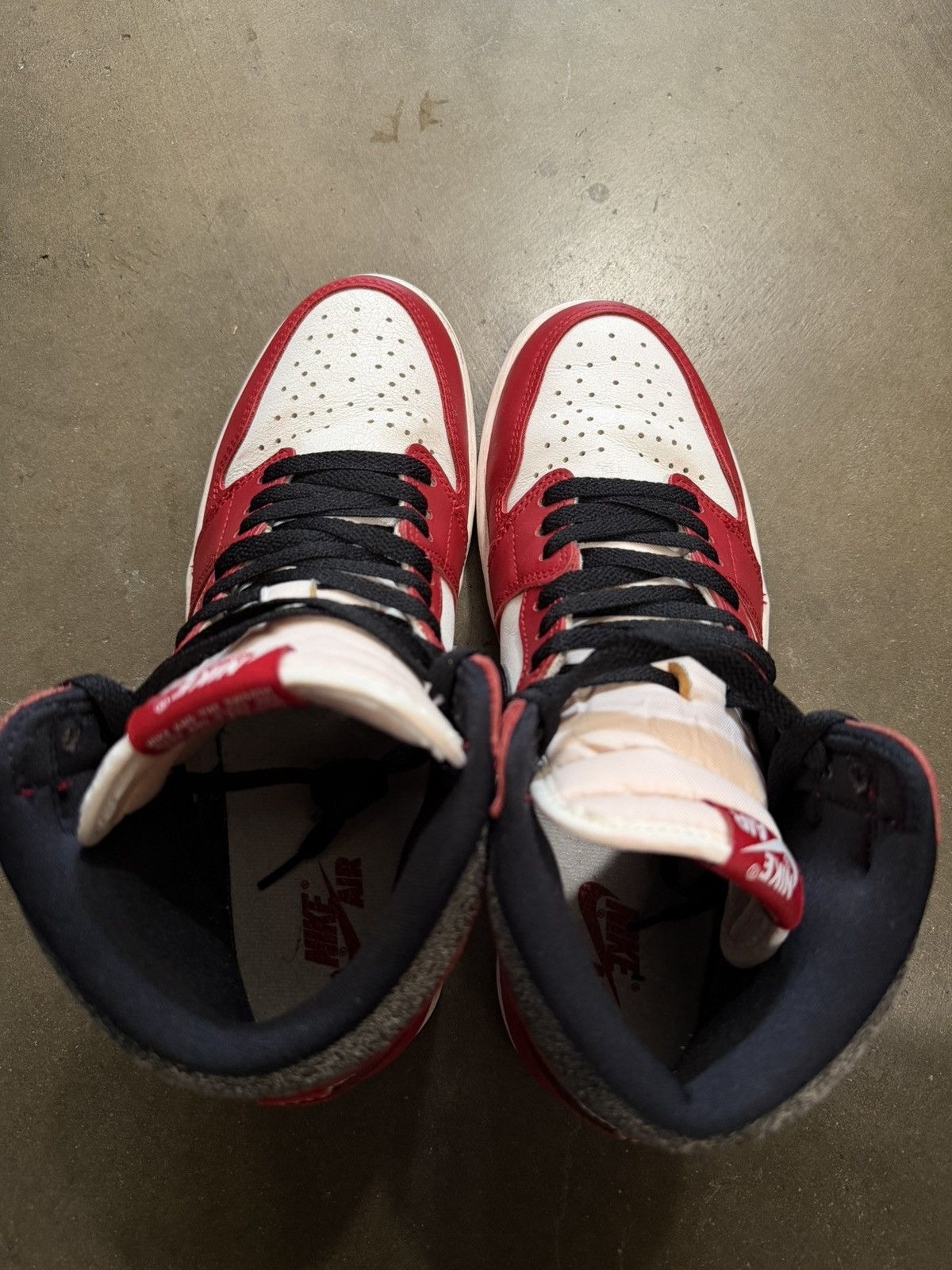 Jordan Brand Jordan 1 Chicago Lost and Found Size US 10 / EU 43 - 5 Thumbnail