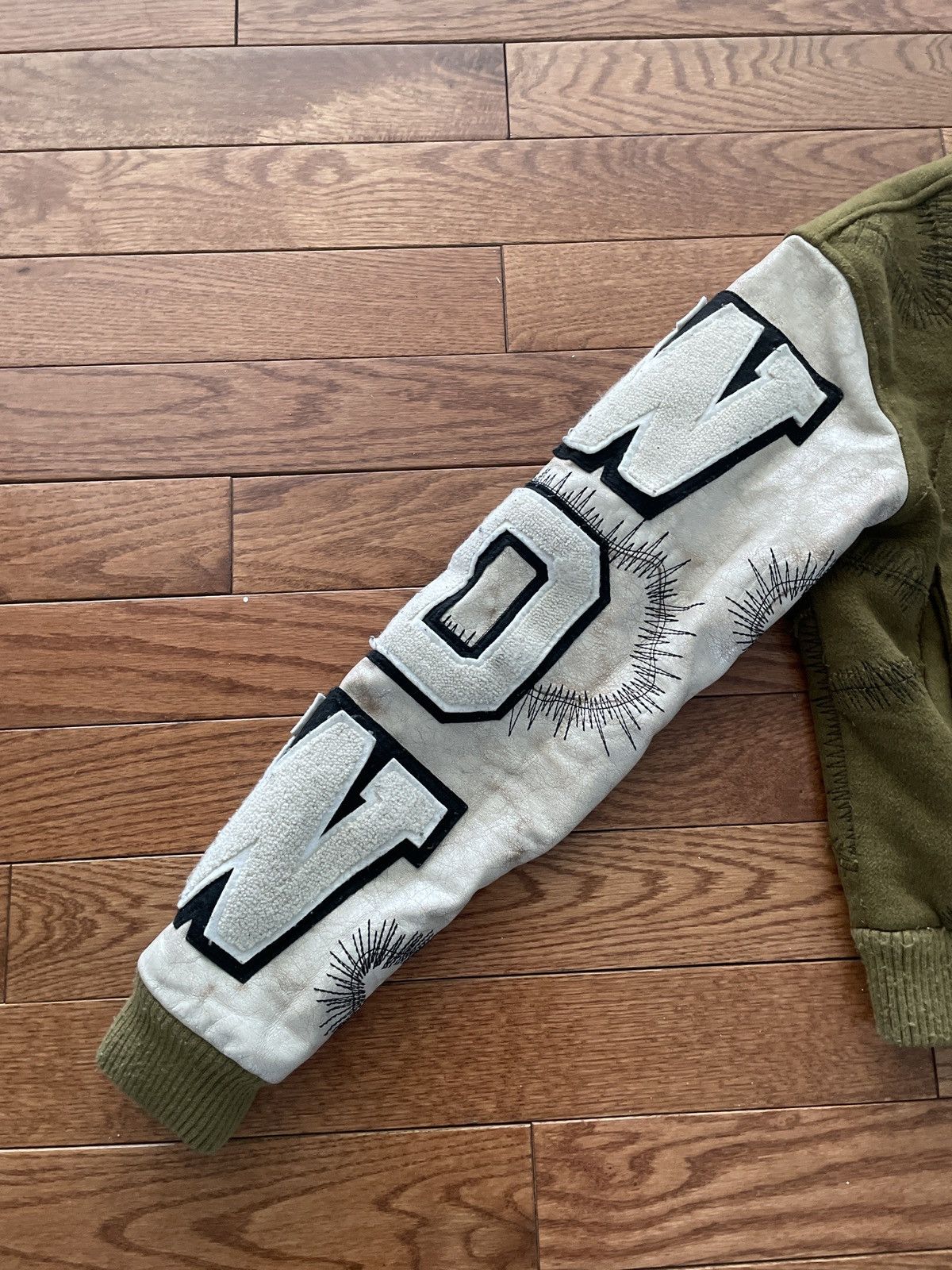 Who Decides War Who Decides War Mens Varsity Jacket Size US M / EU 48-50 / 2 - 4 Thumbnail