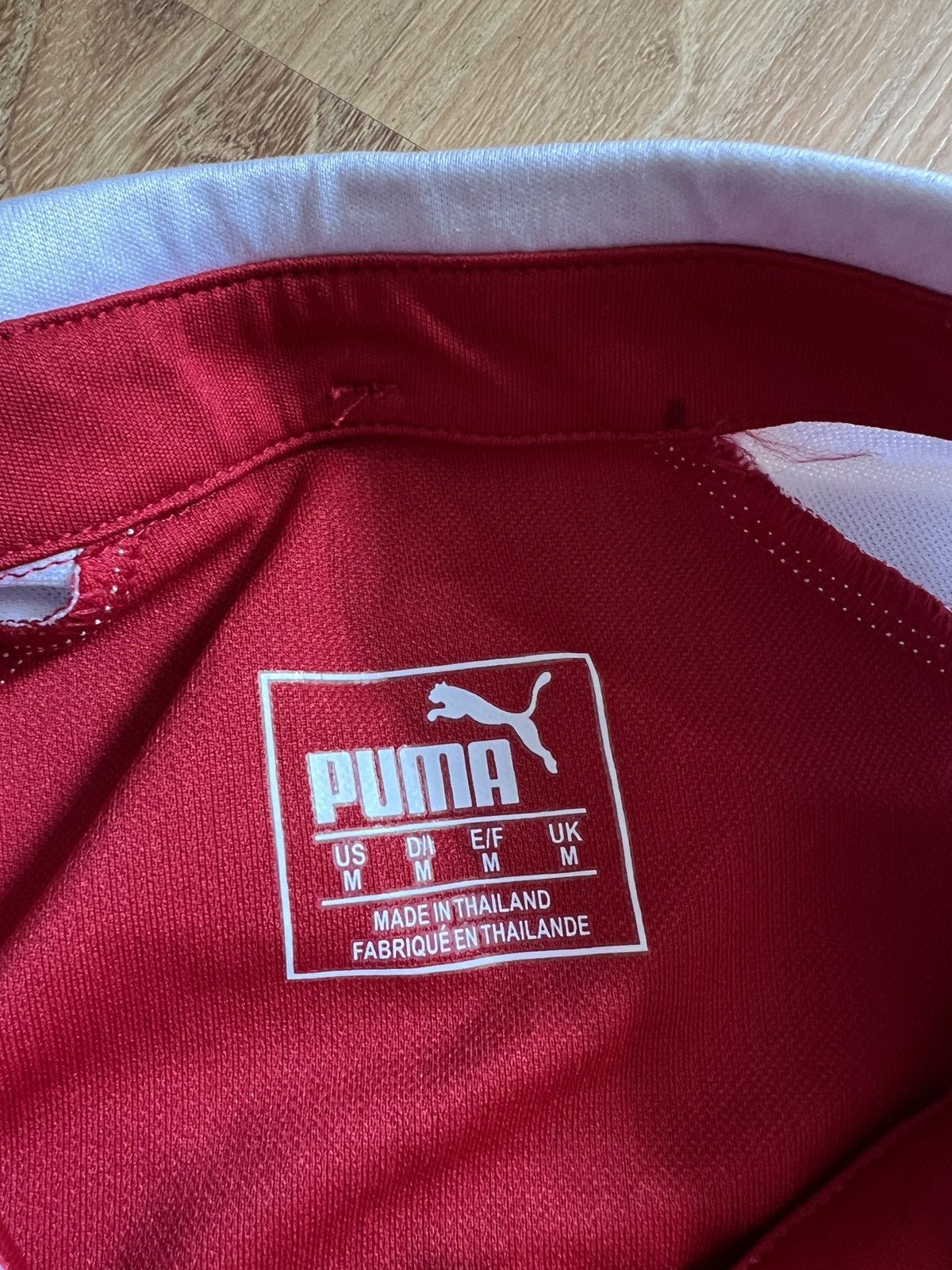 Puma × Vintage Arsenal 17/18 Home Jersey Lacazette #9 Size US M / EU 48-50 / 2 - 9 Thumbnail