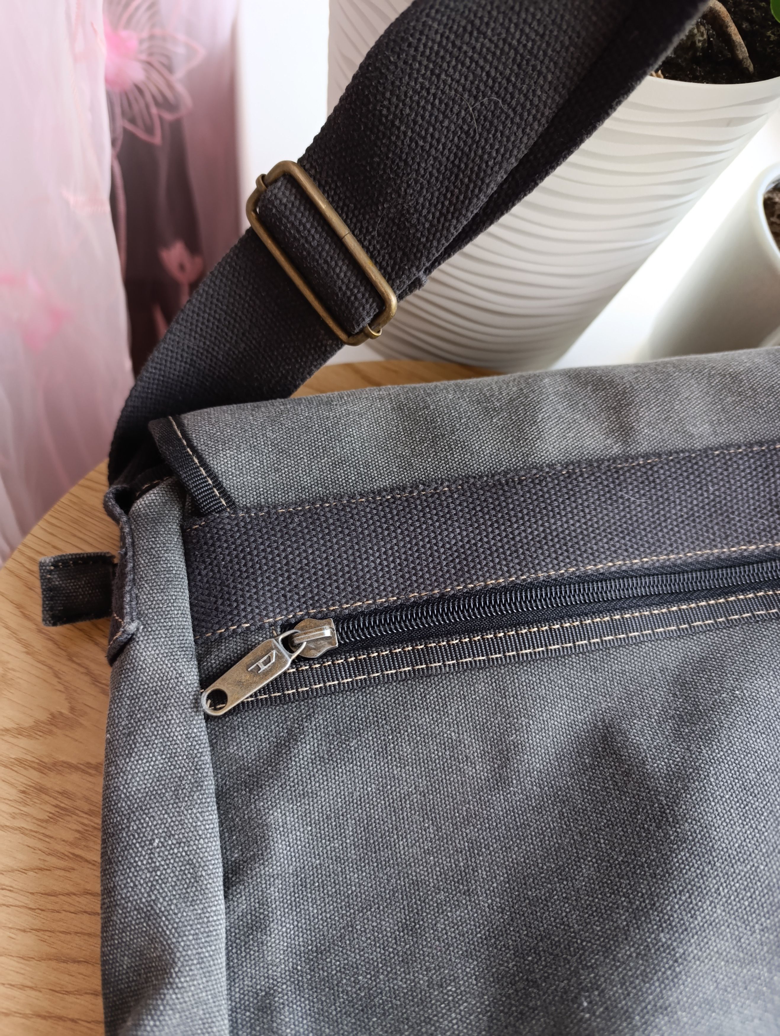 Diesel DIESEL VINTAGE MULTI POCKET MESSENGER BAG Size ONE SIZE - 14 Thumbnail