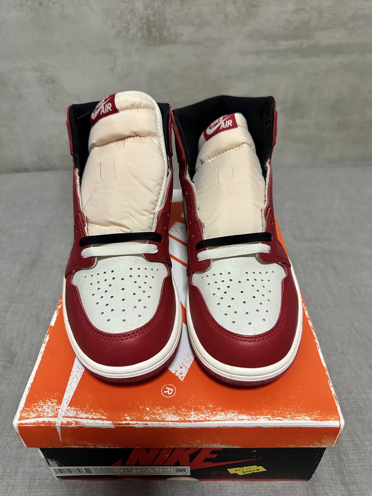 Jordan Brand × Nike Jordan 1 Retro High OG Chicago Lost and Found size 10 Size US 10 / EU 43 - 2 Thumbnail