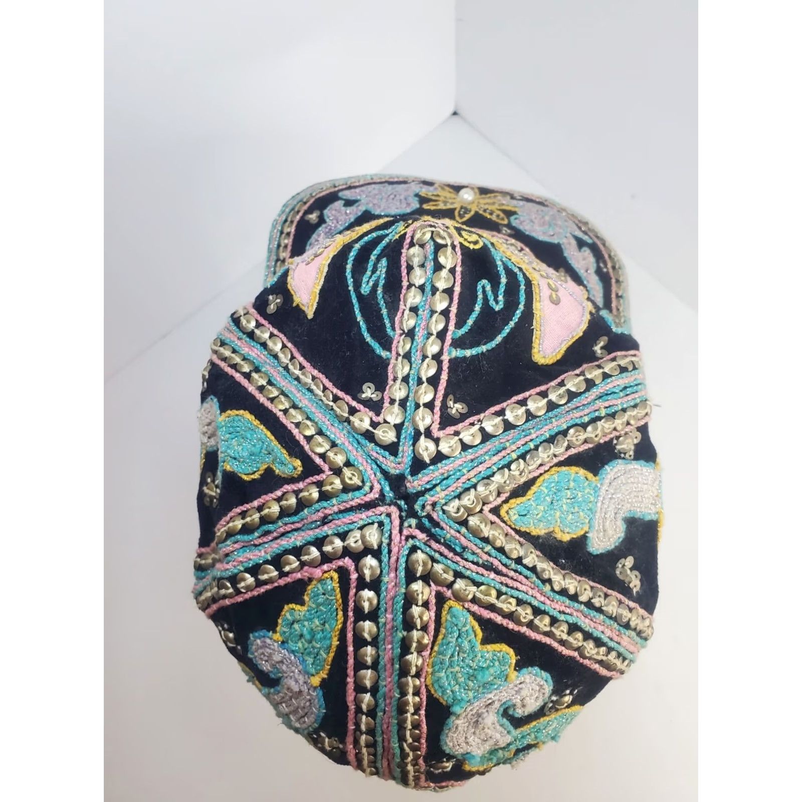 Vintage VINTAGE Beaded Aplique Wide Brim Baseball Cap Hat Burma Sz L Womens Size ONE SIZE - 7 Thumbnail