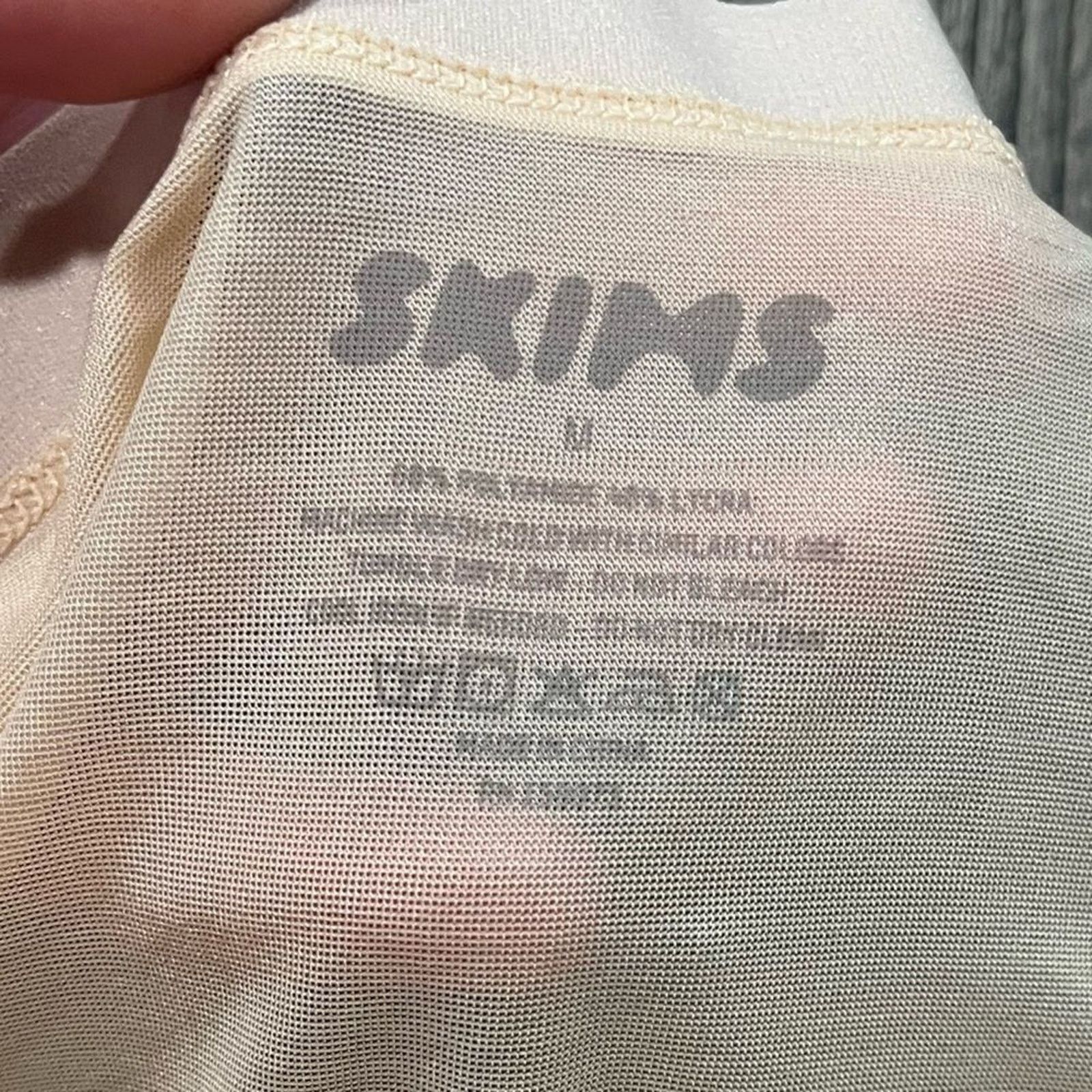 SKIMS NWT Skims Thong Tame your Tummy High Waist Shapewear M Size ONE SIZE - 3 Thumbnail