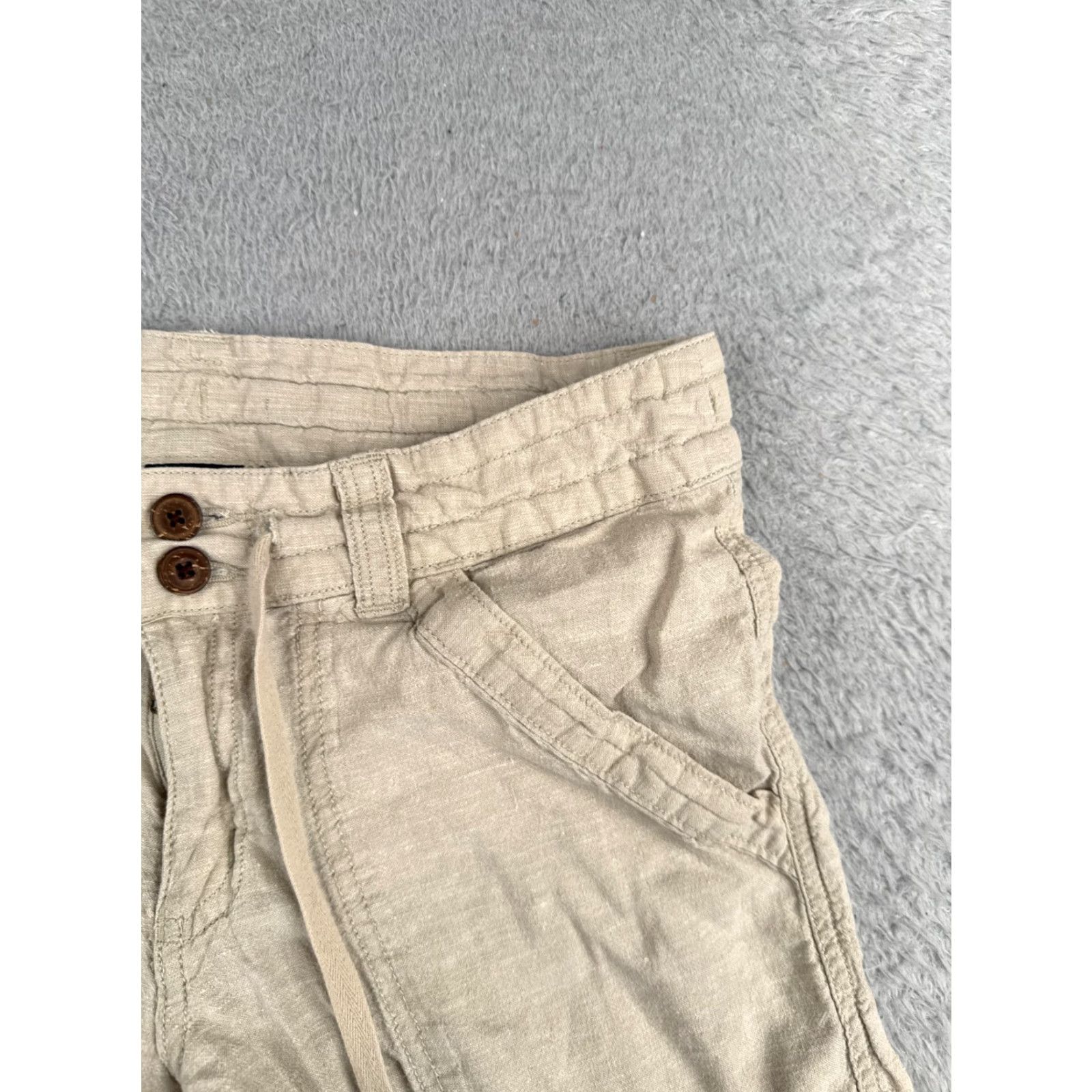 Patagonia Patagonia Shorts Women 4 Beige Hemp Cotton Blend Cargo Hiking Camp Beach 28x7 Cargo Pocket Zipper Logo Investigate? Size 27" / US 4 / IT 40 - 5 Thumbnail