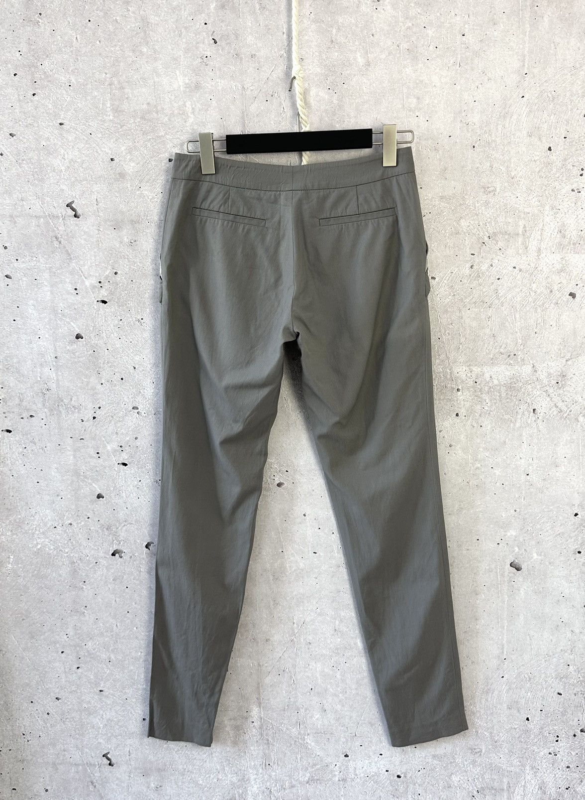 Gucci Gucci Vintage Grey Viscose Bondage Ankle Zip Pants Size 28" / US 6 / IT 42 - 7 Thumbnail