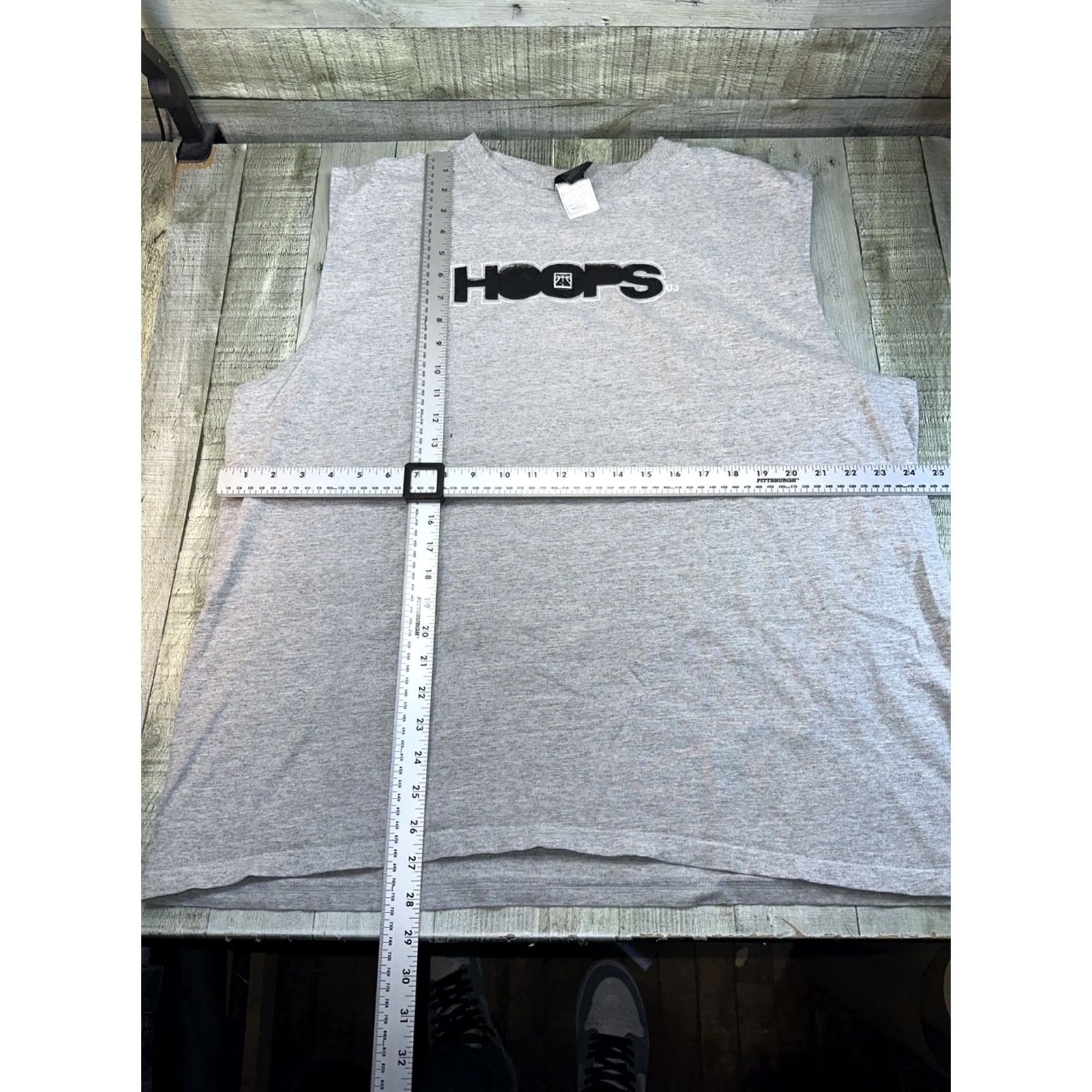 Nike VINTAGE Nike Silver Tag Sleeveless T-Shirt Men XL Gray Y2K Metal Theme Size US XL / EU 56 / 4 - 4 Thumbnail