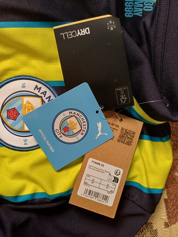 Puma Puma Manchester City 2024/25 Away Shirt (Haaland 9) Size US M / EU 48-50 / 2 - 14 Thumbnail