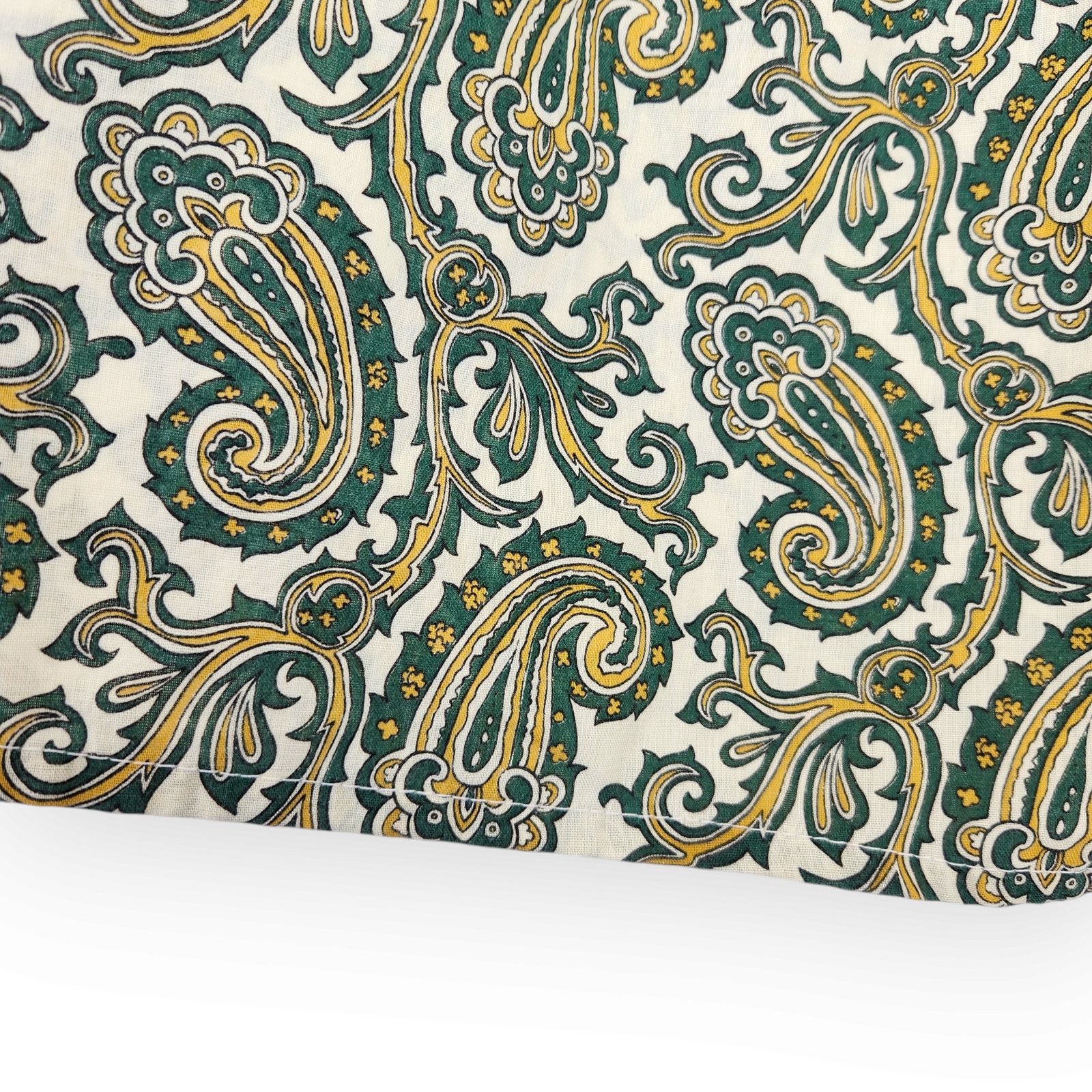 Vintage Vintage High Waisted White Green Yellow Paisley Shorts M L Size 30" / US 8 / IT 44 - 3 Thumbnail