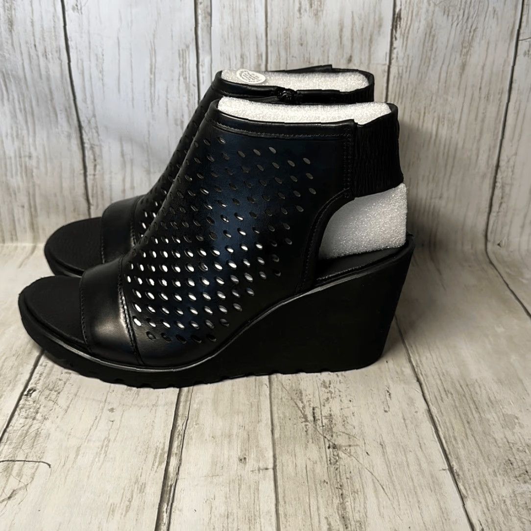 Ecco Ecco Freja Black Wedge Sandal Open Toe Zip Women's 7 Leather Size US 7 / IT 37 - 4 Thumbnail