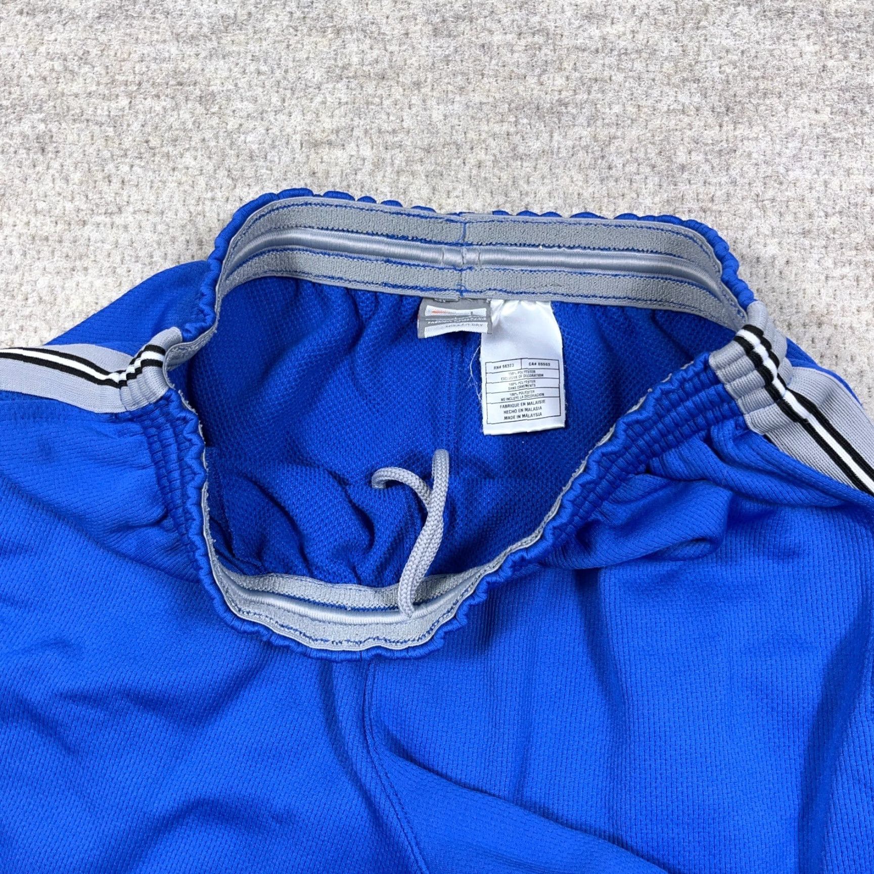 Nike VINTAGE Nike Basketball Shorts Men L Blue Gray Baggy Jock Gym Run 2000s Size US 33 - 3 Thumbnail