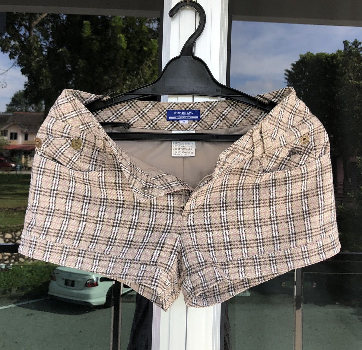 Burberry Burberry London Blue Label Women Nova Check Shorts Pant Size 28" / US 6 / IT 42 - 2 Thumbnail