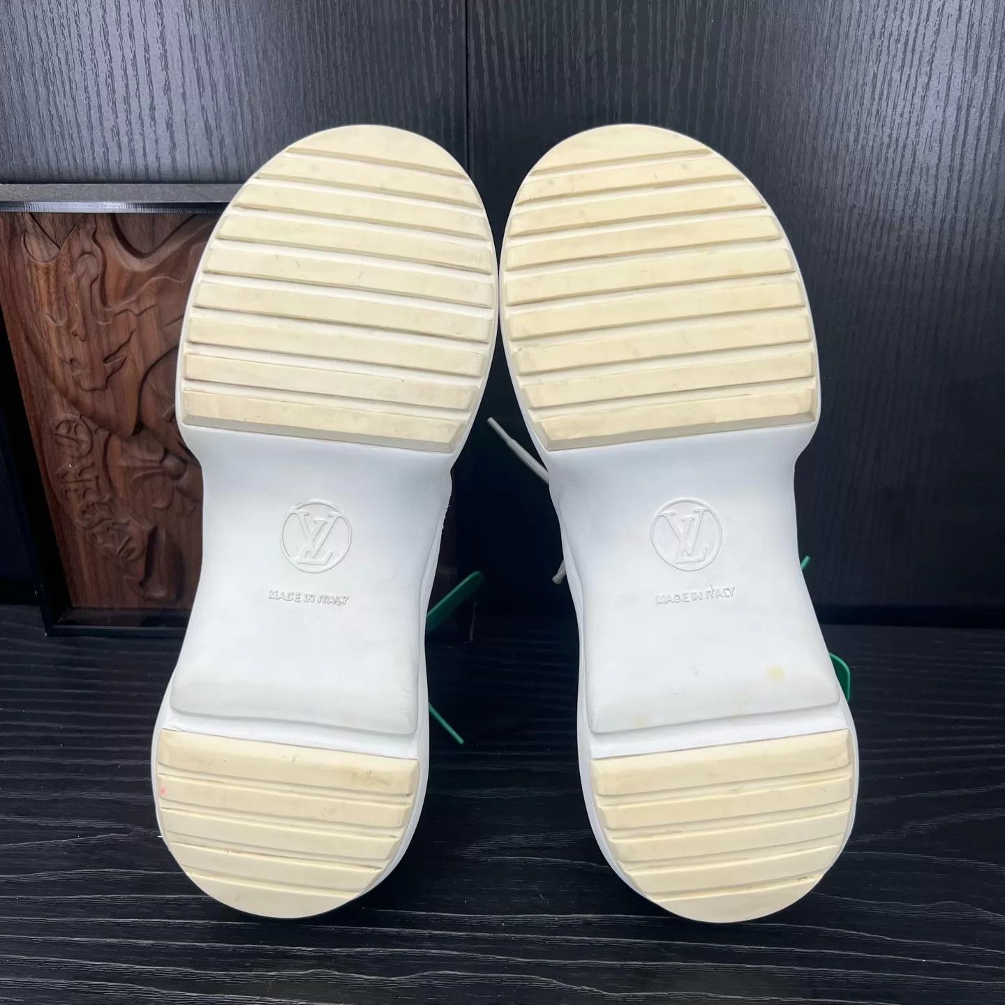 Louis Vuitton LV Archlight White Monogram 35.5 New Original Box Size US 5 / IT 35 - 8 Thumbnail