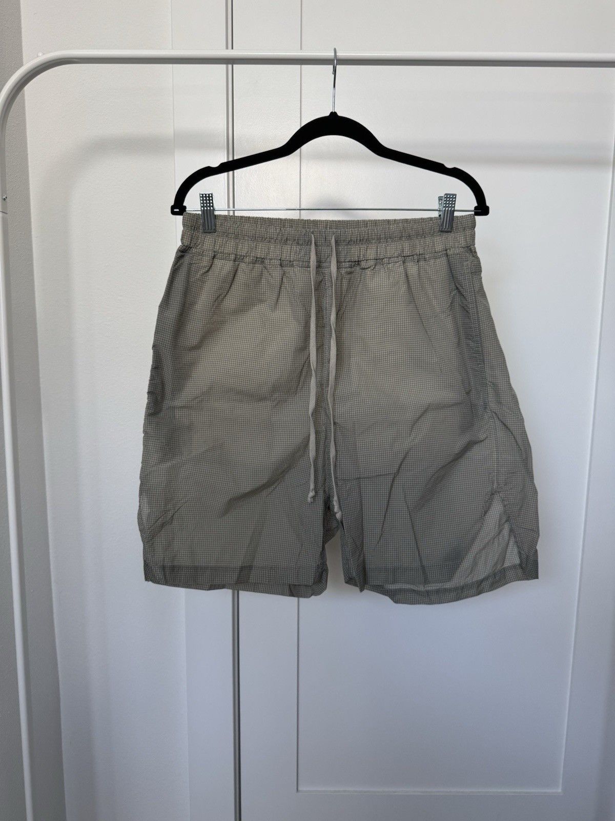 Rick Owens Rick Owens EDFU Nylon Ripstop Shorts SS23 Pearl Gray Size 50 Size US 40 / EU 56 - 1 Thumbnail
