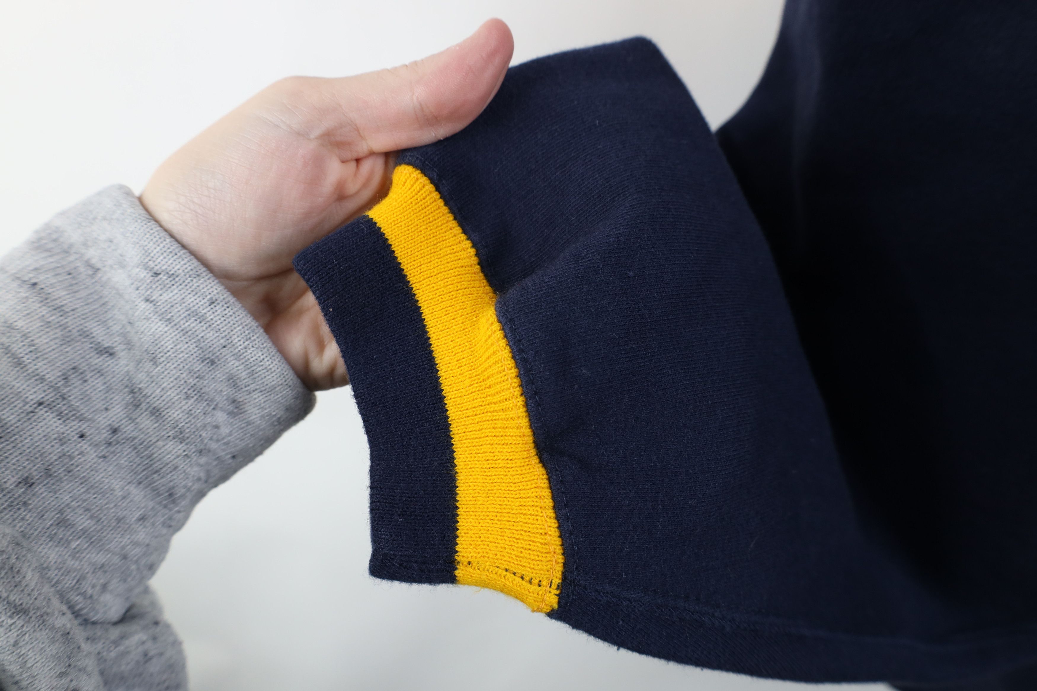 Vintage Vintage 90s Spell Out University of Michigan Sweatshirt Blue Size US XL / EU 56 / 4 - 8 Thumbnail