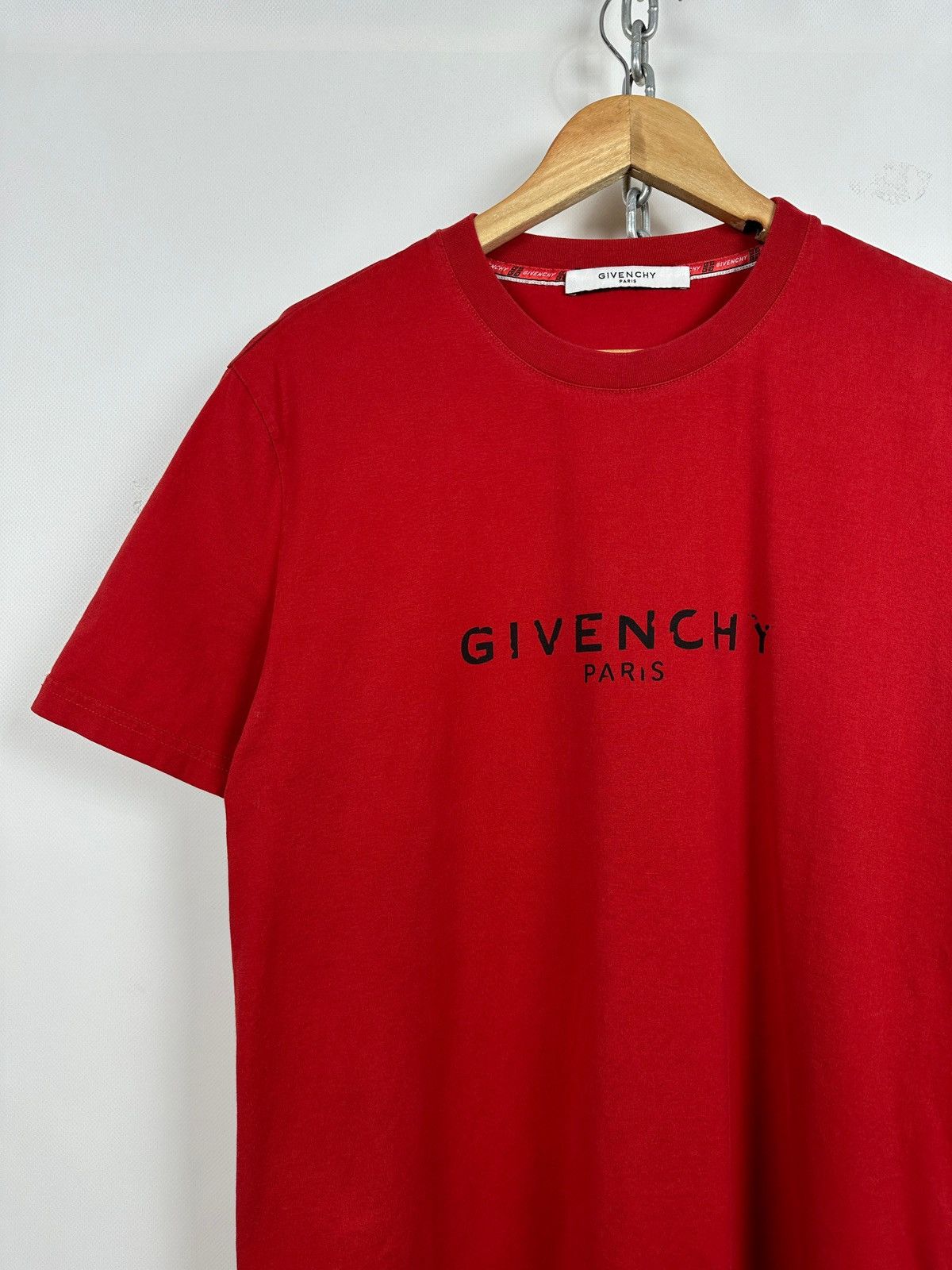 Givenchy Givenchy Distressed Logo Red T-Shirt Size US M / EU 48-50 / 2 - 5 Thumbnail