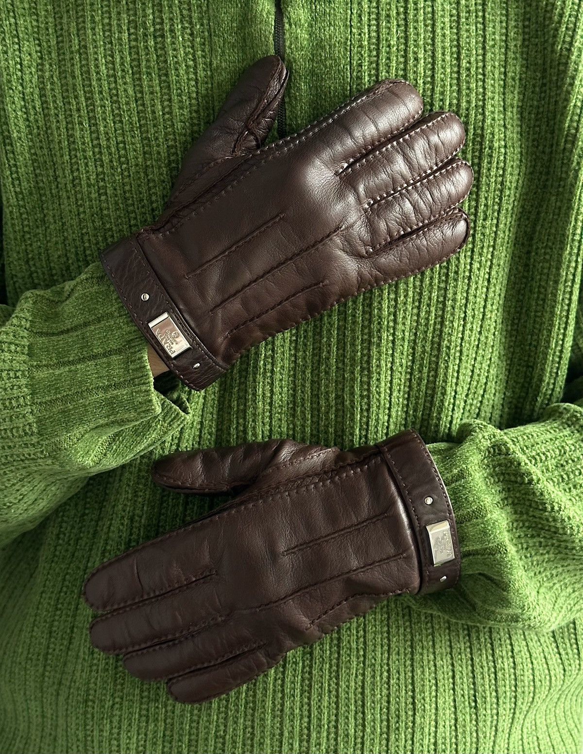 Prada × Streetwear × Vintage PRADA Logo Leather Gloves Vintage runway ...