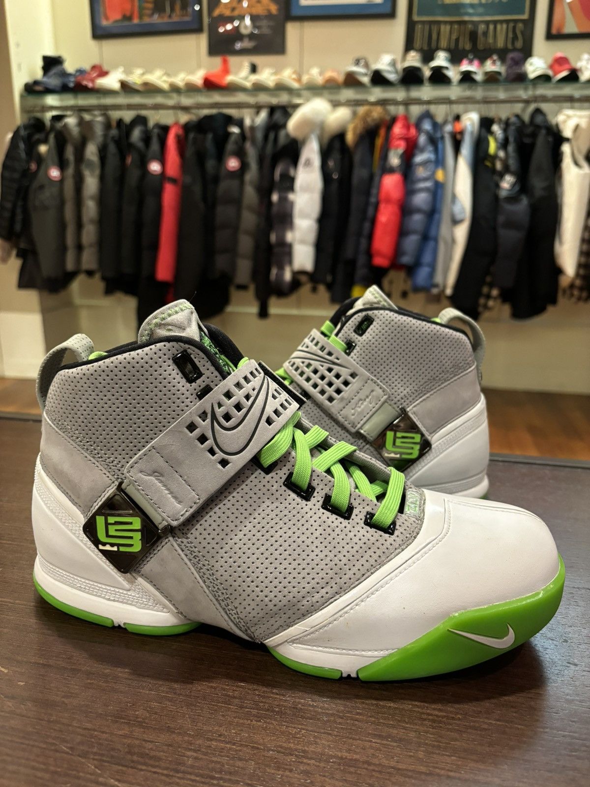 Nike Nike LeBron 5 Dunkman Size US 10 / EU 43 - 2 Thumbnail