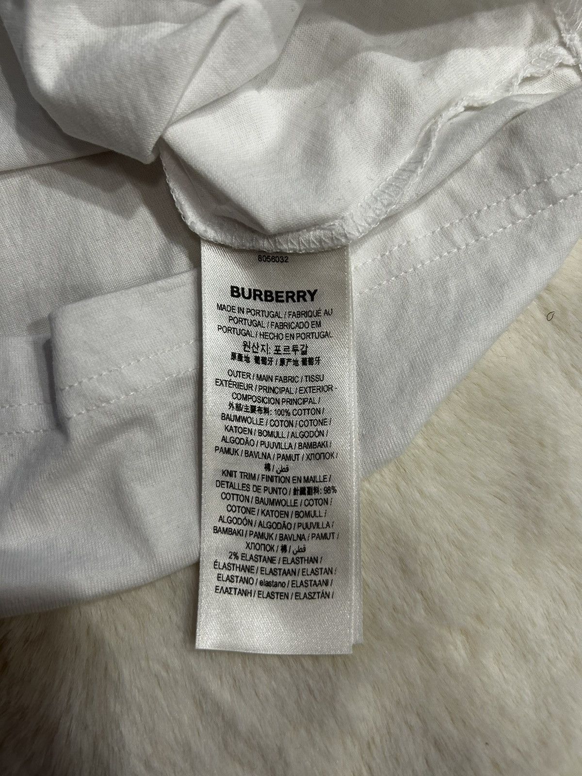 Burberry White Burberry T Shirt Size US M / EU 48-50 / 2 - 4 Thumbnail