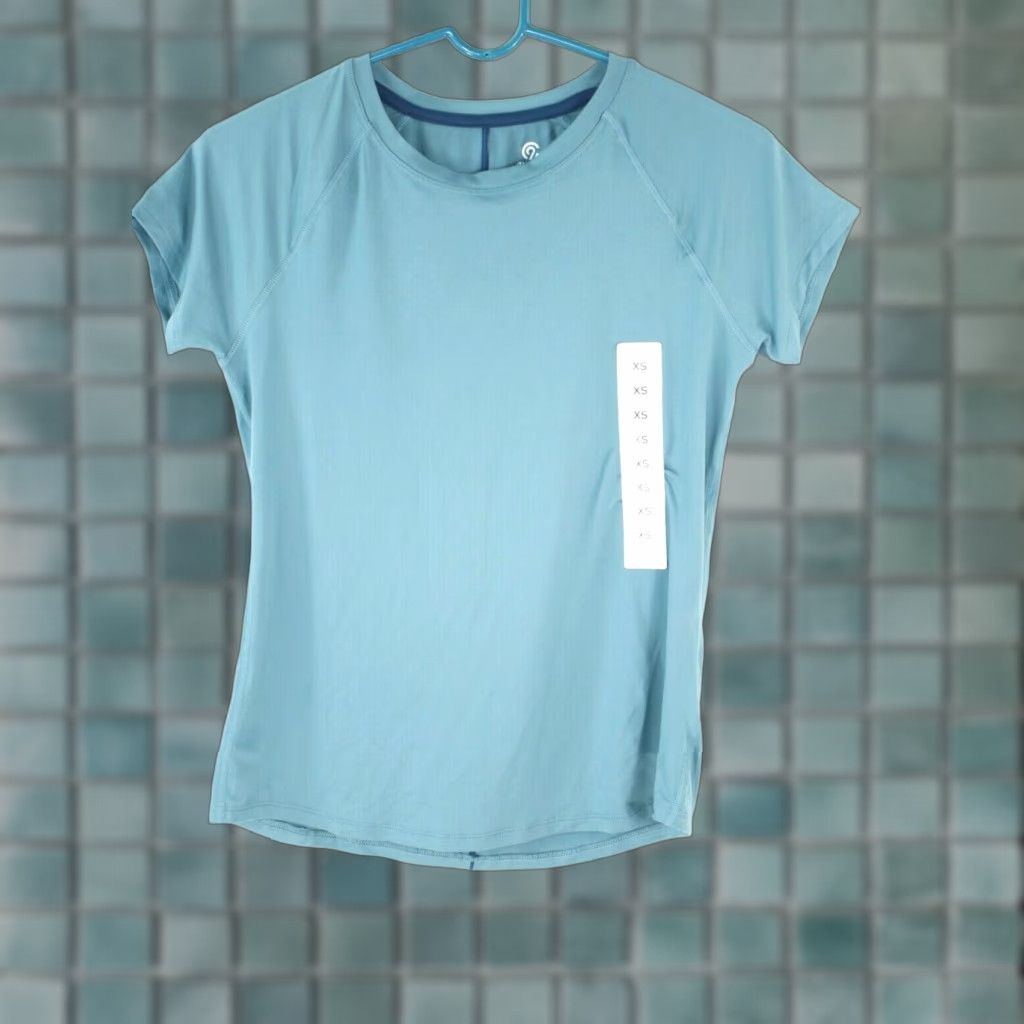 Champion Champion Sport T-Shirt Shirt Womens XS Blue Athletic Knit Short Sleeve Crew Neck 32 Chest Regular Size Type: T-Shirt Size XS / US 0-2 / IT 36-38 - 1 Thumbnail