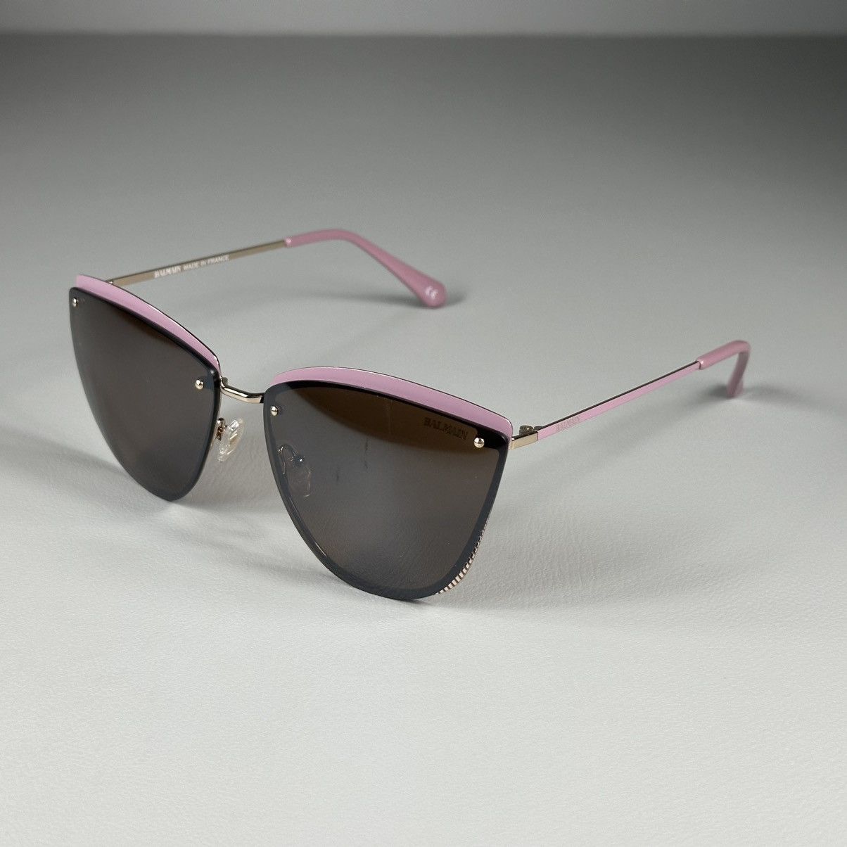 Balmain Balmain BL2530 03 Cat Eye Pink / Gold Frame Sunglasses Size ONE SIZE - 2 Thumbnail